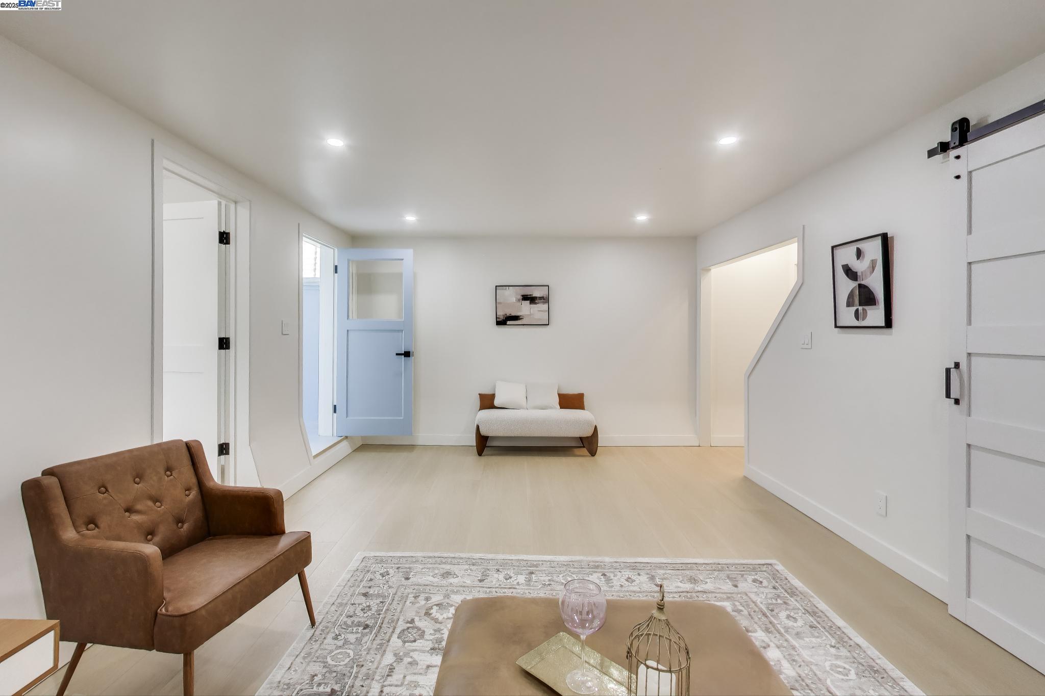 Detail Gallery Image 23 of 31 For 325 1st Ave, Daly City,  CA 94014 - 4 Beds | 3 Baths