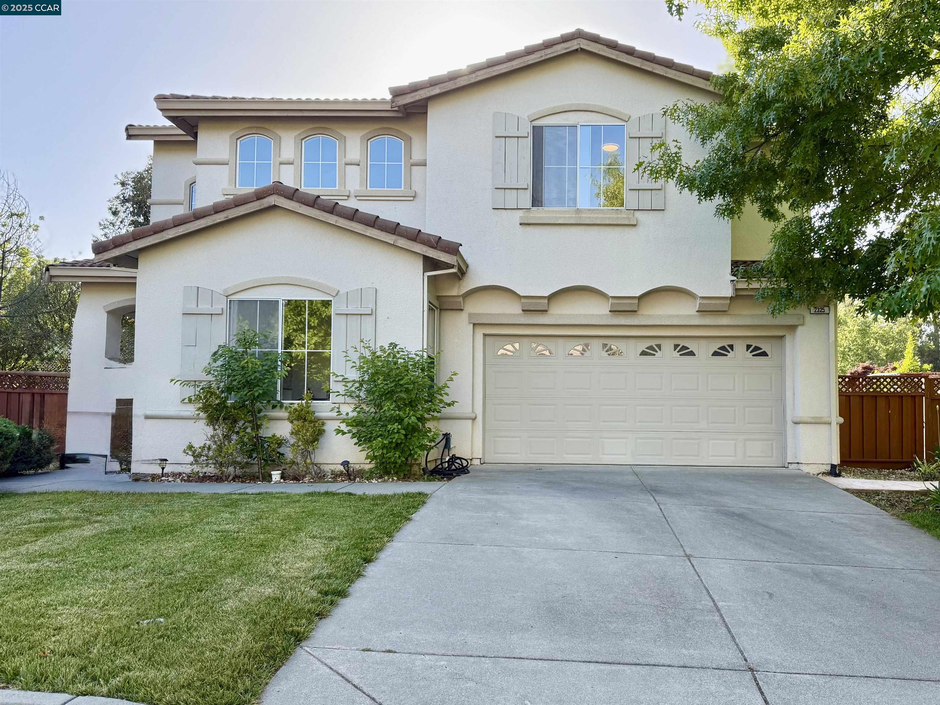 Detail Gallery Image 2 of 60 For 2325 Lansdowne Pl, Vallejo,  CA 94591 - 4 Beds | 3 Baths