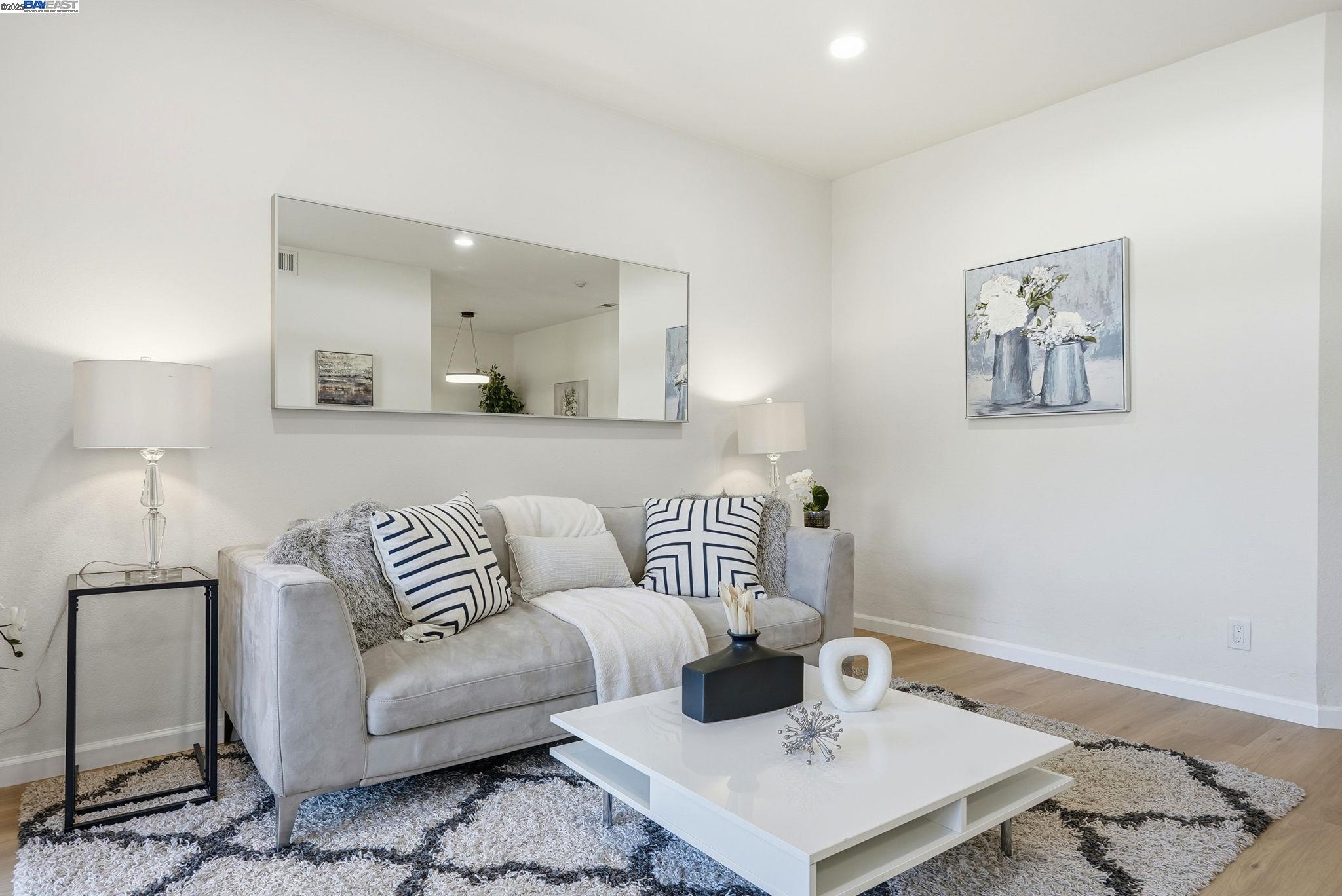 Photo #7: 41116969 Listing: Photo #7