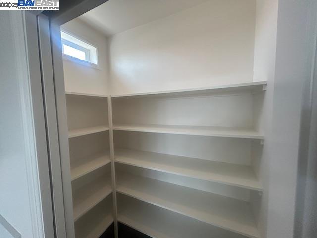 Detail Gallery Image 8 of 43 For 362 Santa Paula #362,  San Leandro,  CA 94577 - 3 Beds | 2 Baths