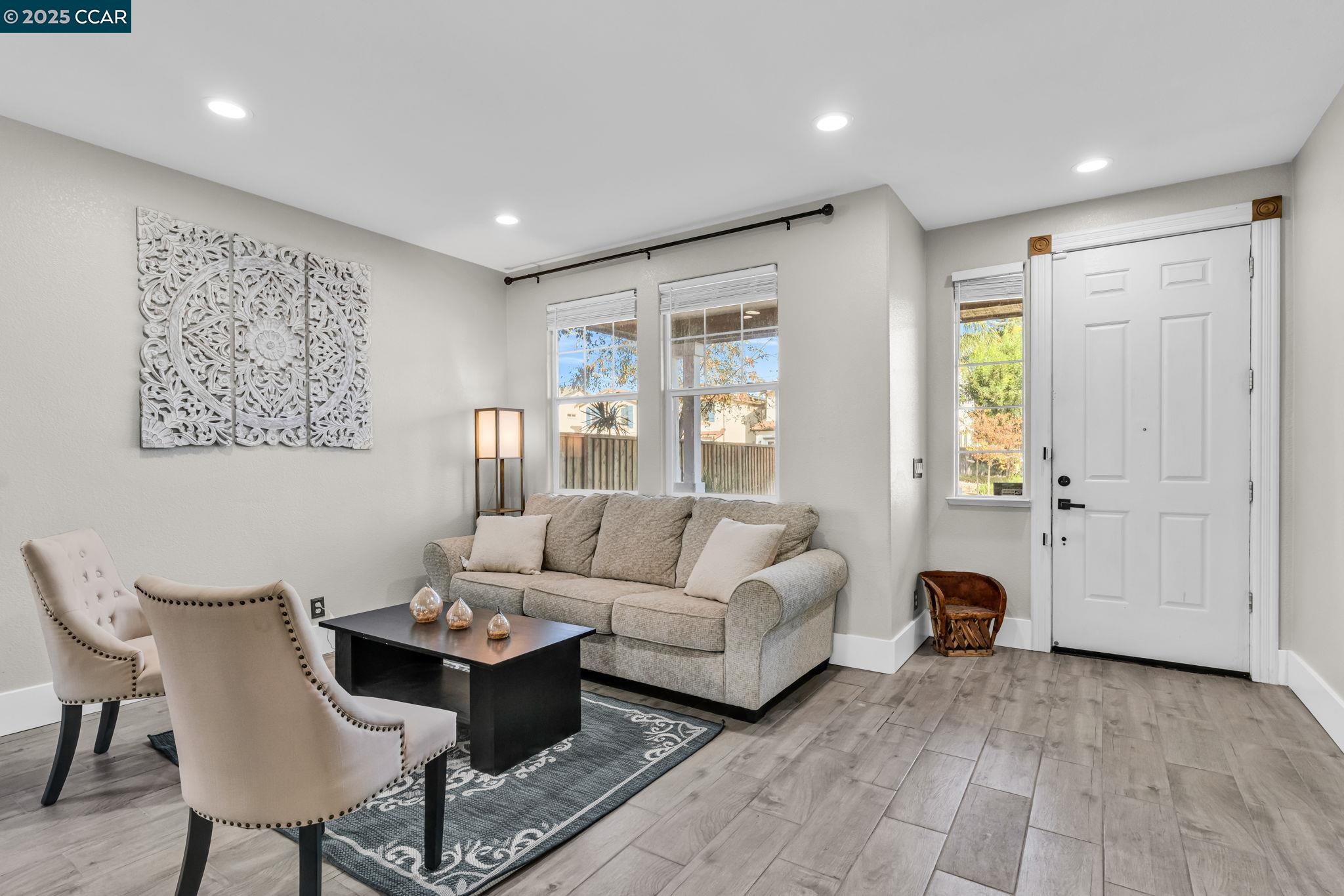 Detail Gallery Image 8 of 35 For 29 Diane Ct, Oakley,  CA 94561 - 4 Beds | 2/1 Baths