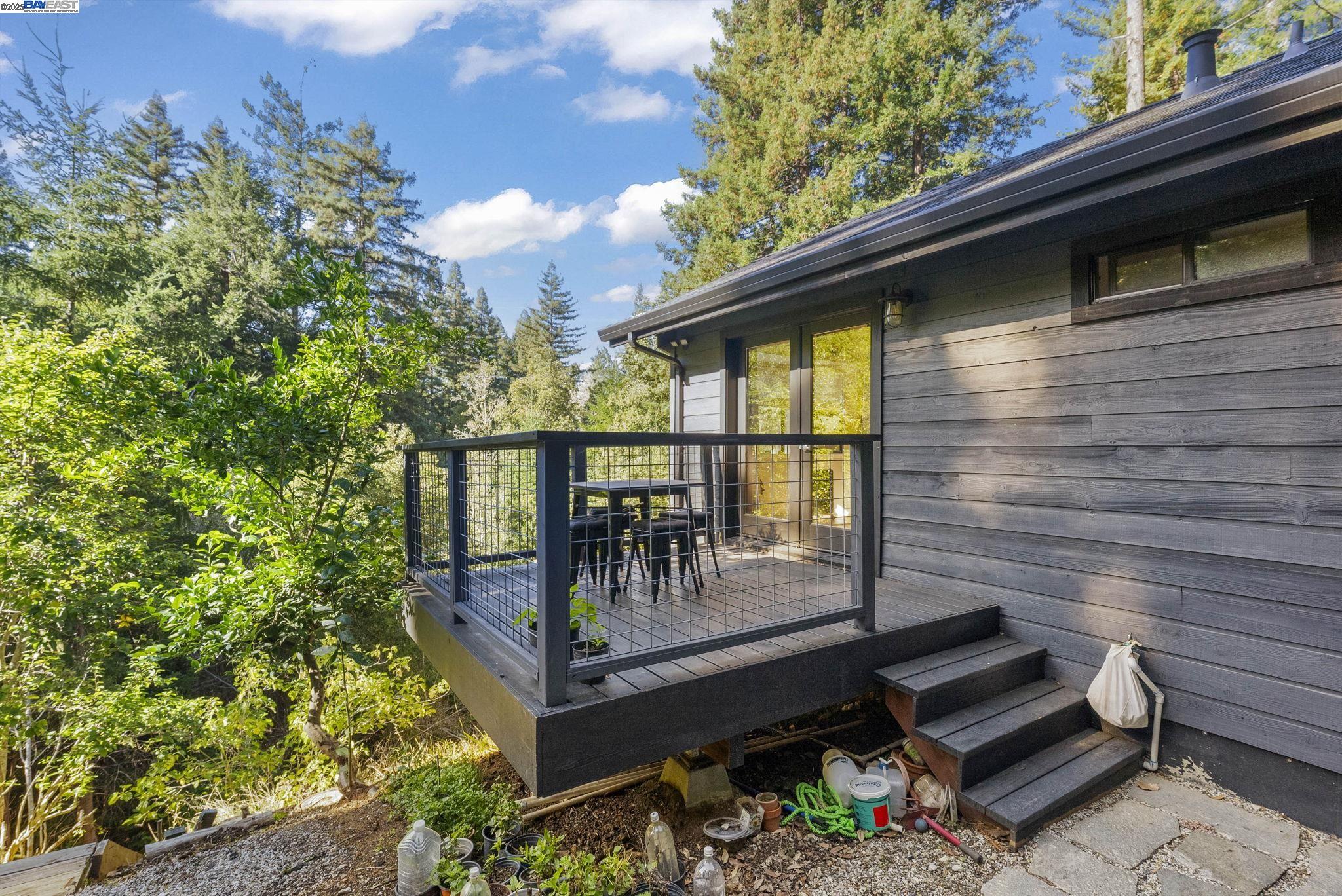 Detail Gallery Image 23 of 28 For 2165 Upper Scenic Dr, Felton,  CA 95018 - 3 Beds | 2 Baths