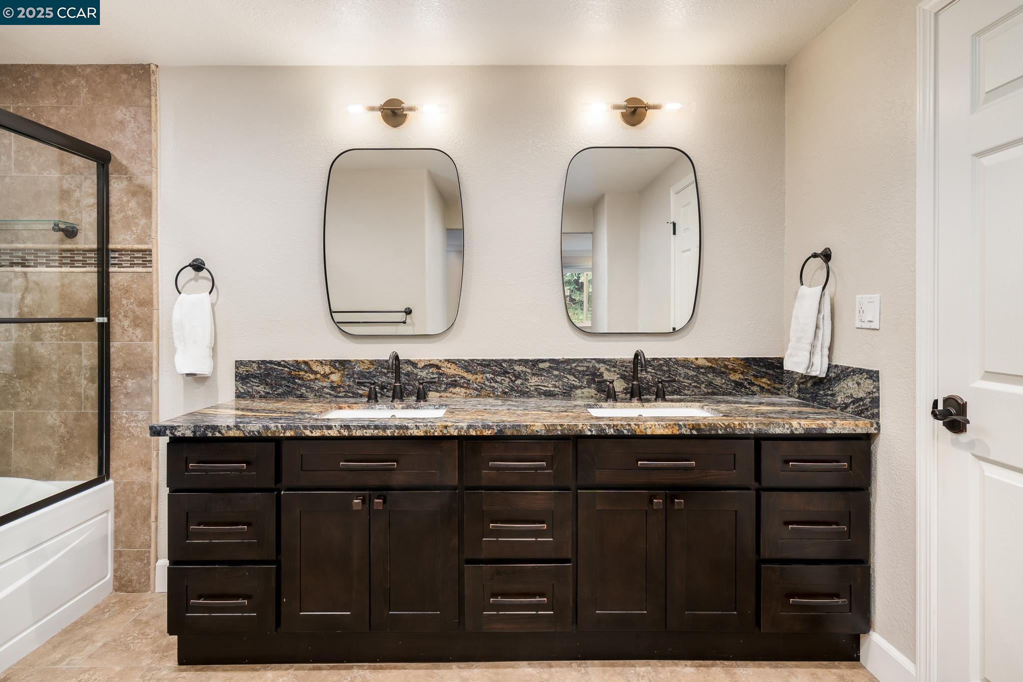 Detail Gallery Image 17 of 23 For 219 Arthur Ct, Danville,  CA 94526 - 4 Beds | 3 Baths