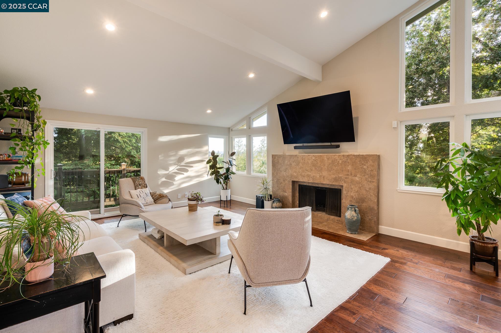 Detail Gallery Image 5 of 23 For 219 Arthur Ct, Danville,  CA 94526 - 4 Beds | 3 Baths