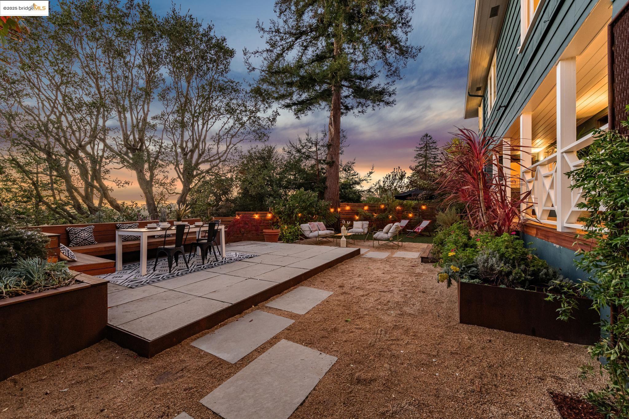 Detail Gallery Image 55 of 60 For 5973 Rincon Dr, Oakland,  CA 94611 - 3 Beds | 2/1 Baths