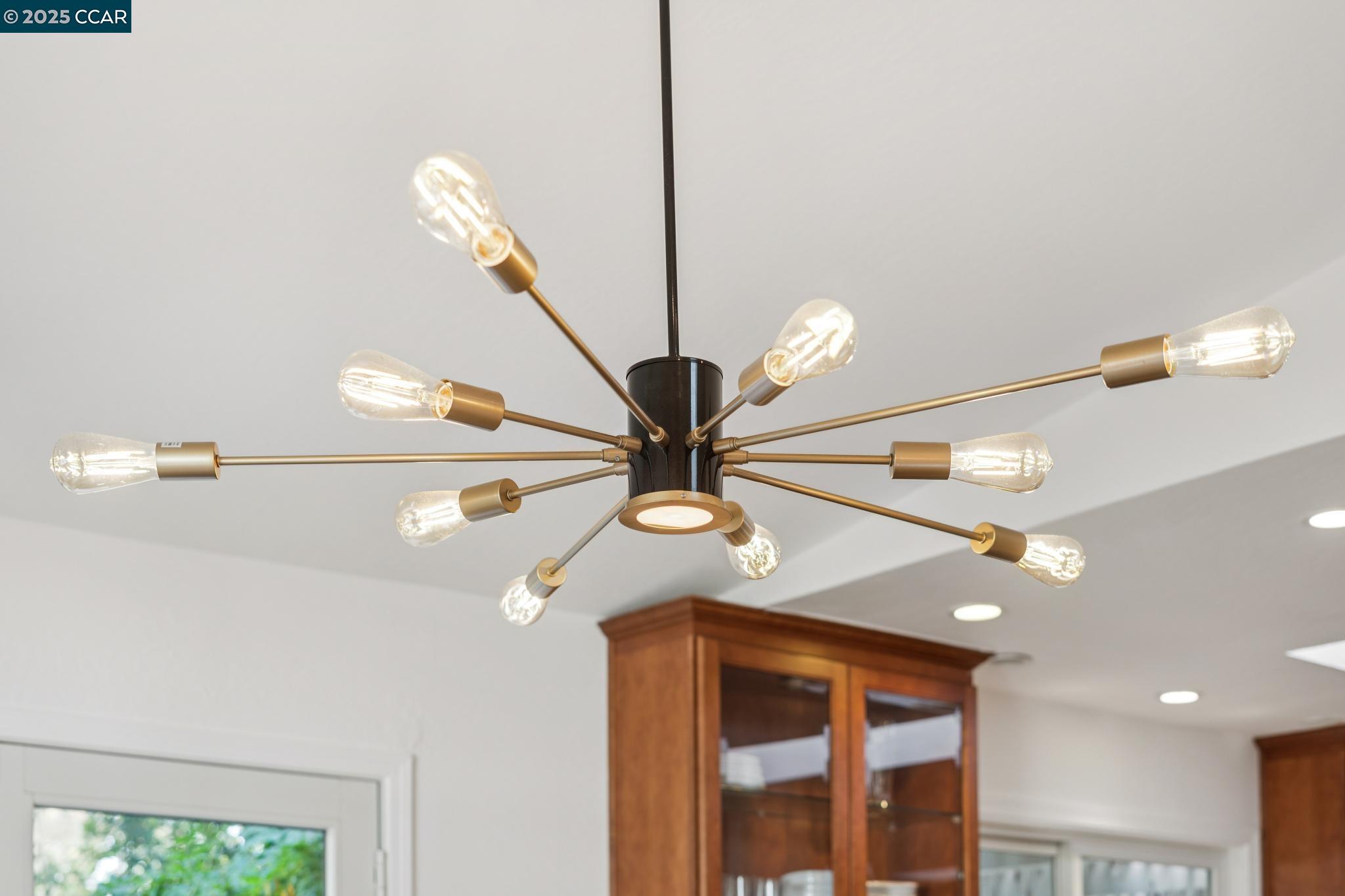 Detail Gallery Image 15 of 56 For 3067 Stinson Circle, Walnut Creek,  CA 94598 - 4 Beds | 2/1 Baths