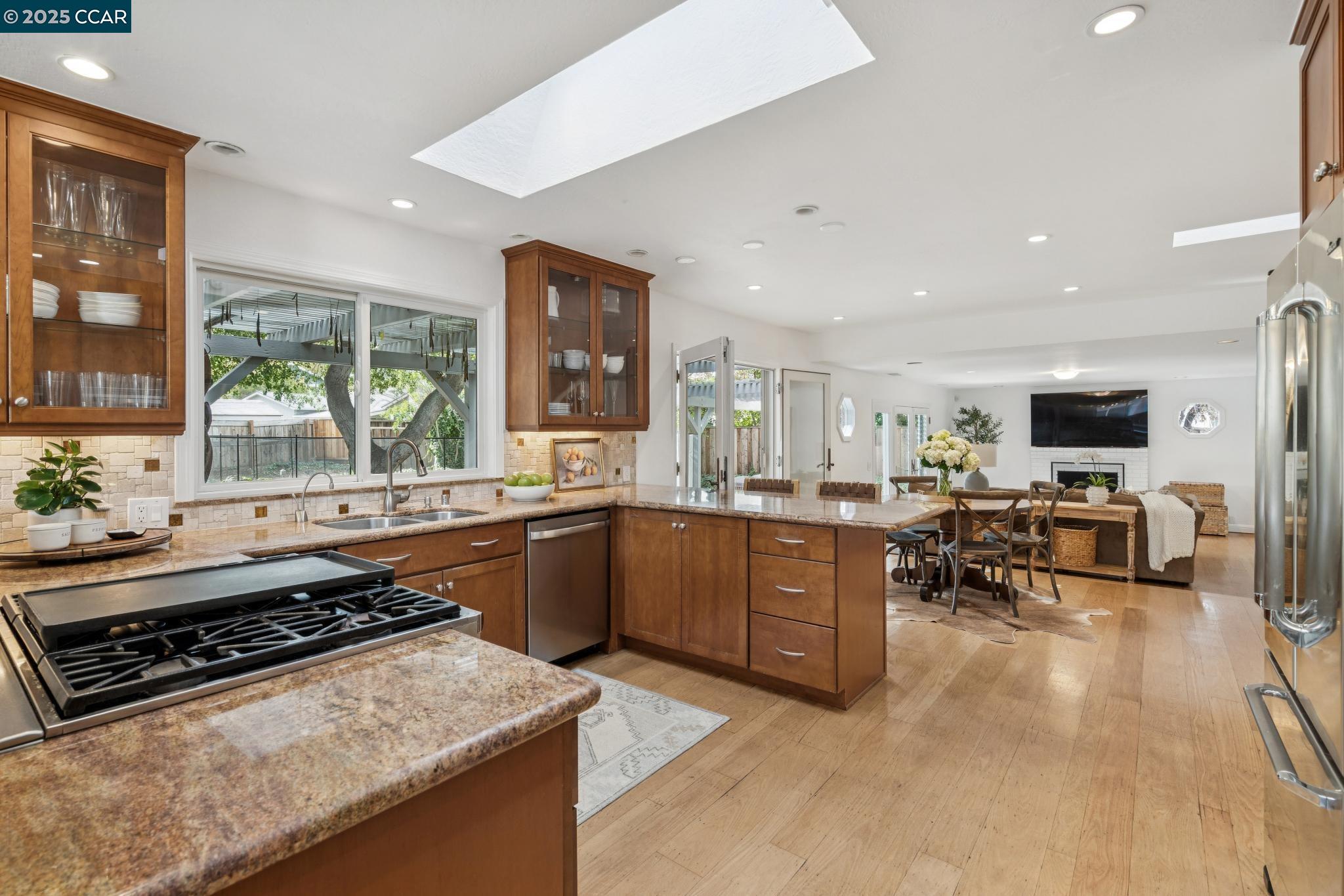 Detail Gallery Image 18 of 56 For 3067 Stinson Circle, Walnut Creek,  CA 94598 - 4 Beds | 2/1 Baths