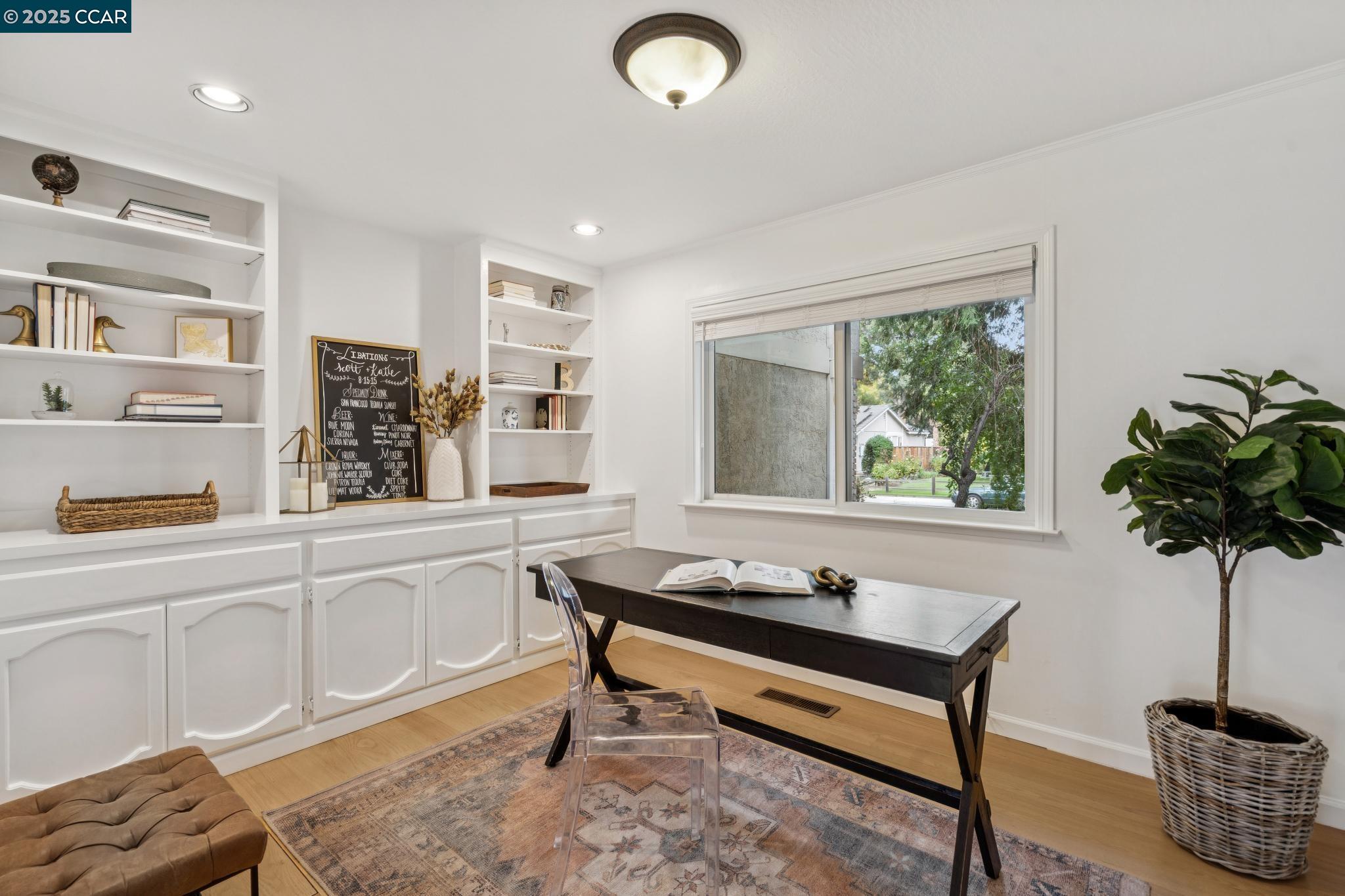 Detail Gallery Image 28 of 56 For 3067 Stinson Circle, Walnut Creek,  CA 94598 - 4 Beds | 2/1 Baths