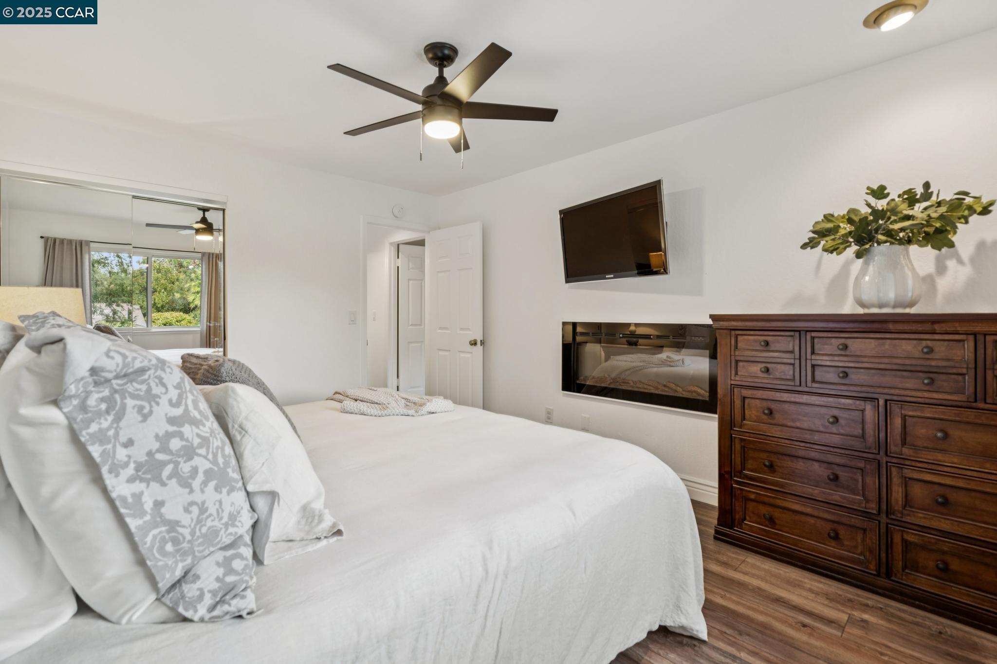 Detail Gallery Image 42 of 56 For 3067 Stinson Circle, Walnut Creek,  CA 94598 - 4 Beds | 2/1 Baths