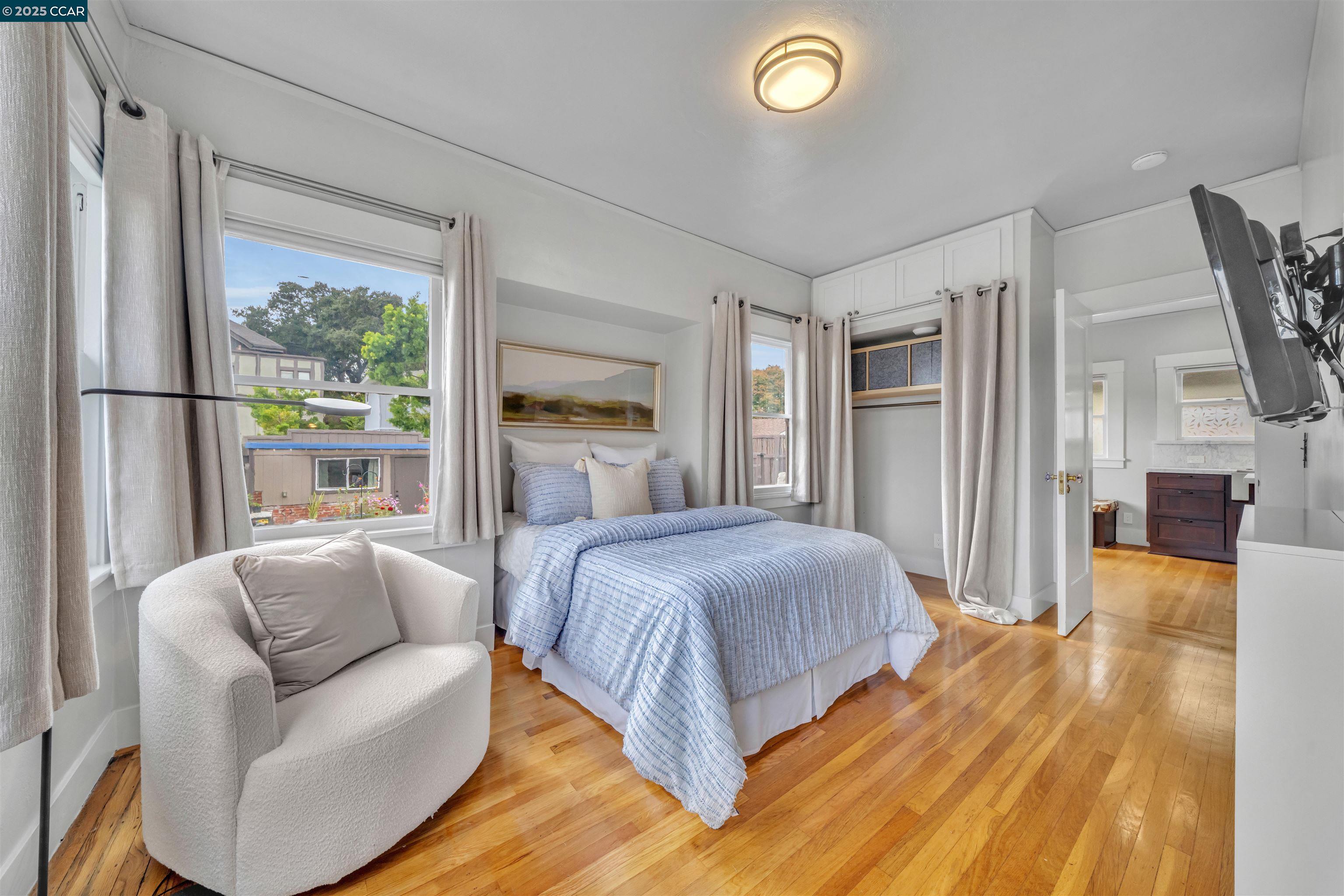 Detail Gallery Image 14 of 25 For 1628 Encinal Avenue, Alameda,  CA 94501 - 2 Beds | 1/1 Baths