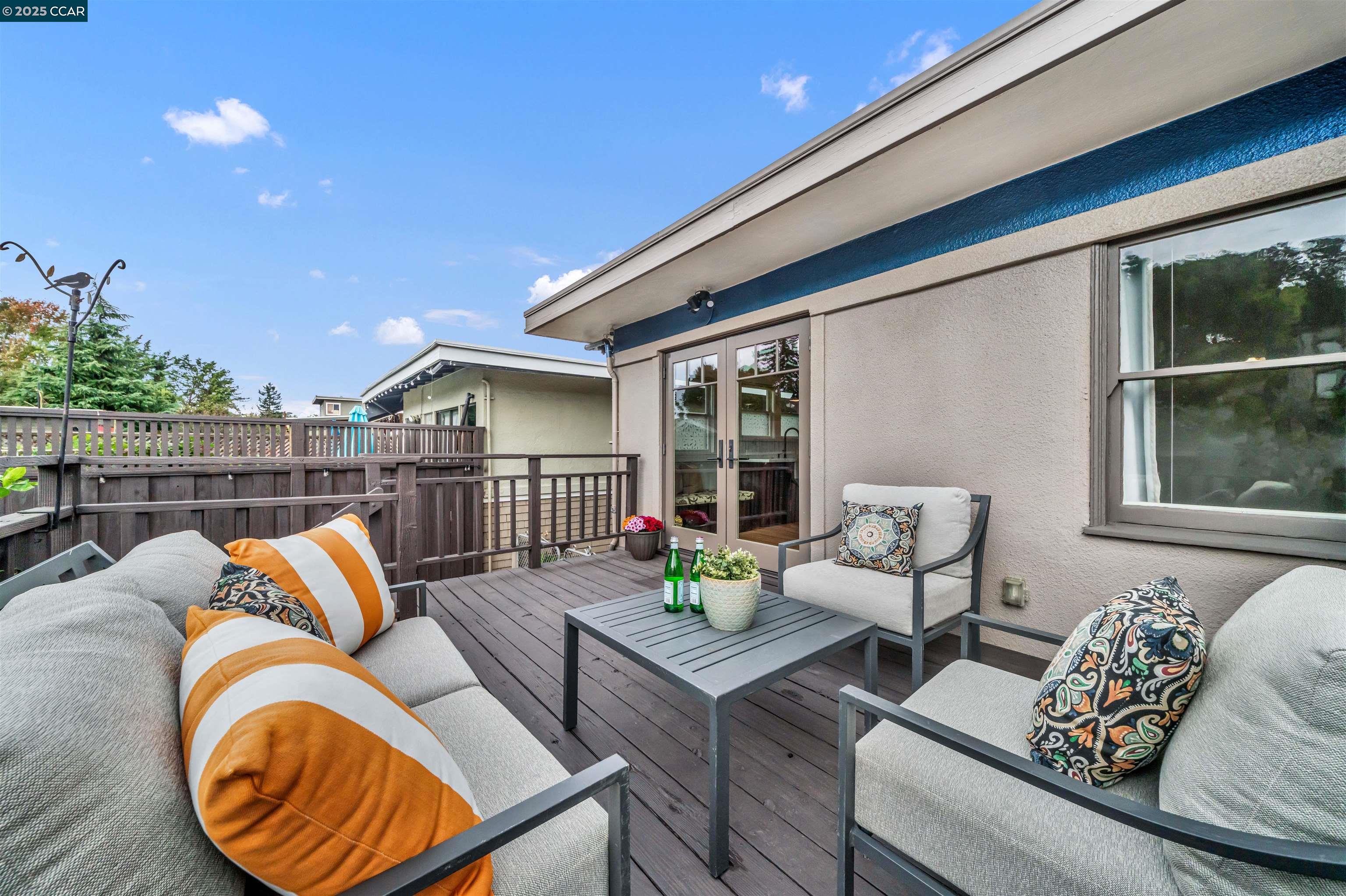 Detail Gallery Image 20 of 25 For 1628 Encinal Avenue, Alameda,  CA 94501 - 2 Beds | 1/1 Baths