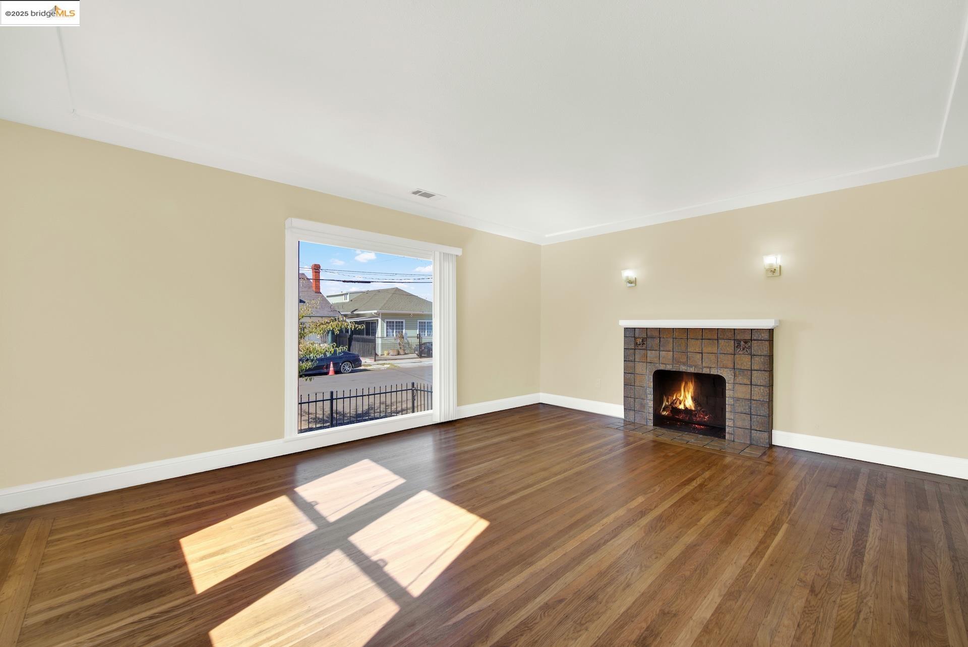 Detail Gallery Image 2 of 60 For 640 11th St, Richmond,  CA 94801 - 5 Beds | 2 Baths