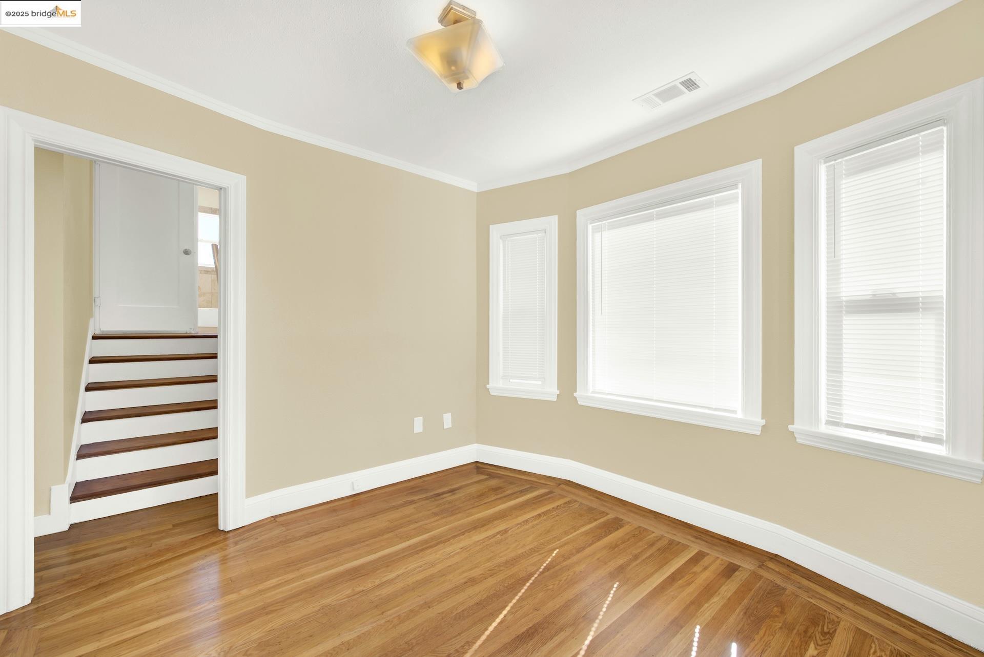 Detail Gallery Image 13 of 60 For 640 11th St, Richmond,  CA 94801 - 5 Beds | 2 Baths