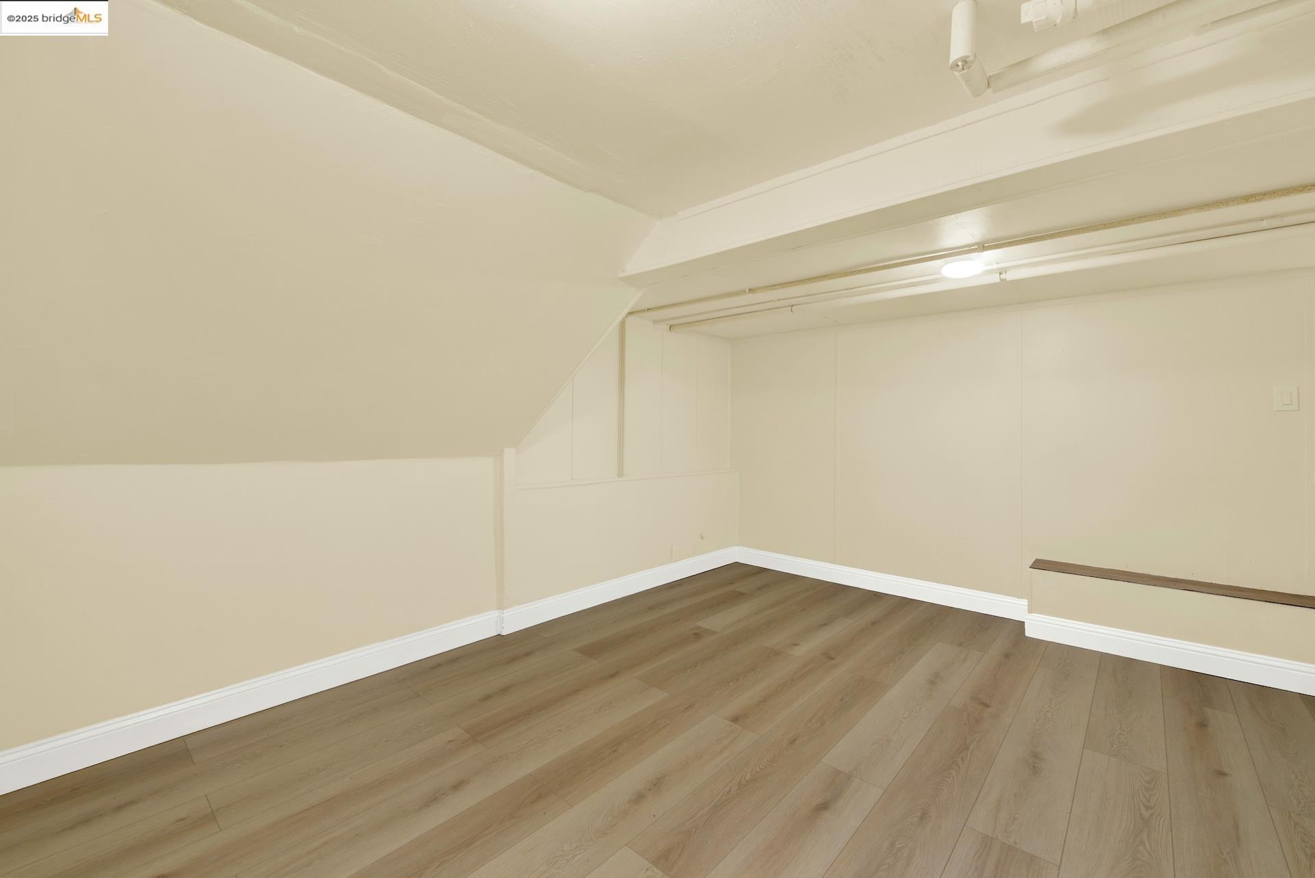 Detail Gallery Image 55 of 60 For 640 11th St, Richmond,  CA 94801 - 5 Beds | 2 Baths