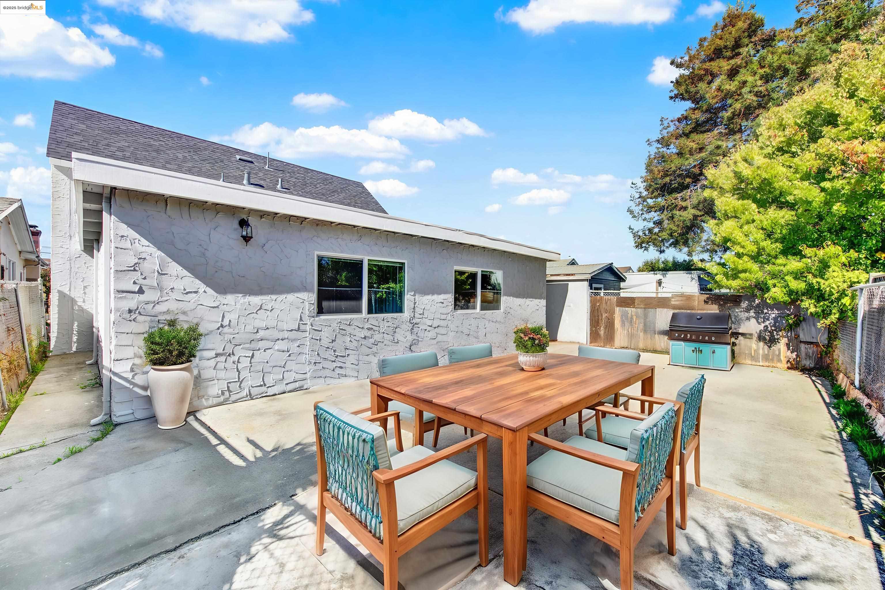 Detail Gallery Image 60 of 60 For 640 11th St, Richmond,  CA 94801 - 5 Beds | 2 Baths