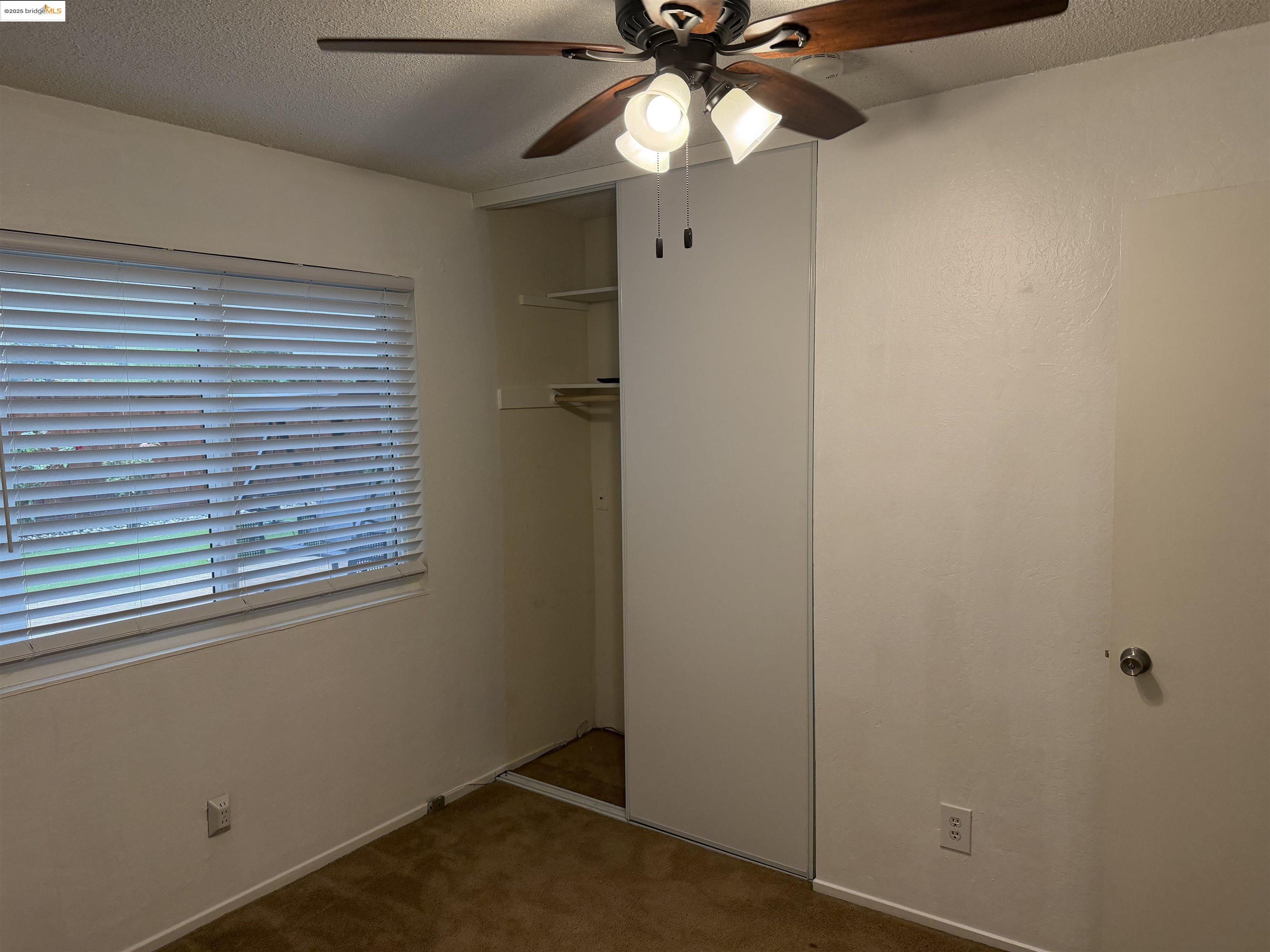 Detail Gallery Image 12 of 22 For 2208 Hamlin Dr, Antioch,  CA 94509 - 4 Beds | 2 Baths