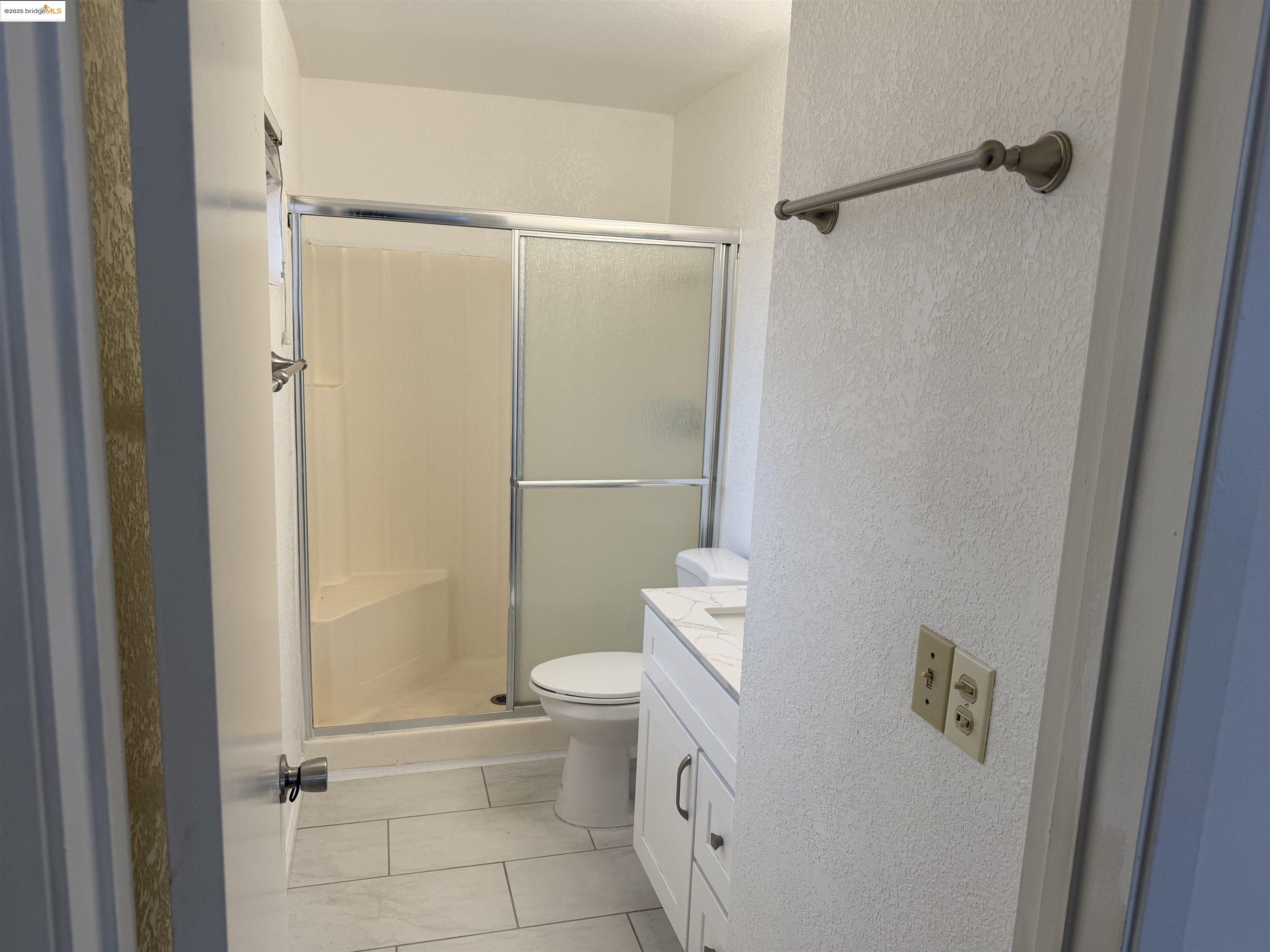 Detail Gallery Image 17 of 22 For 2208 Hamlin Dr, Antioch,  CA 94509 - 4 Beds | 2 Baths