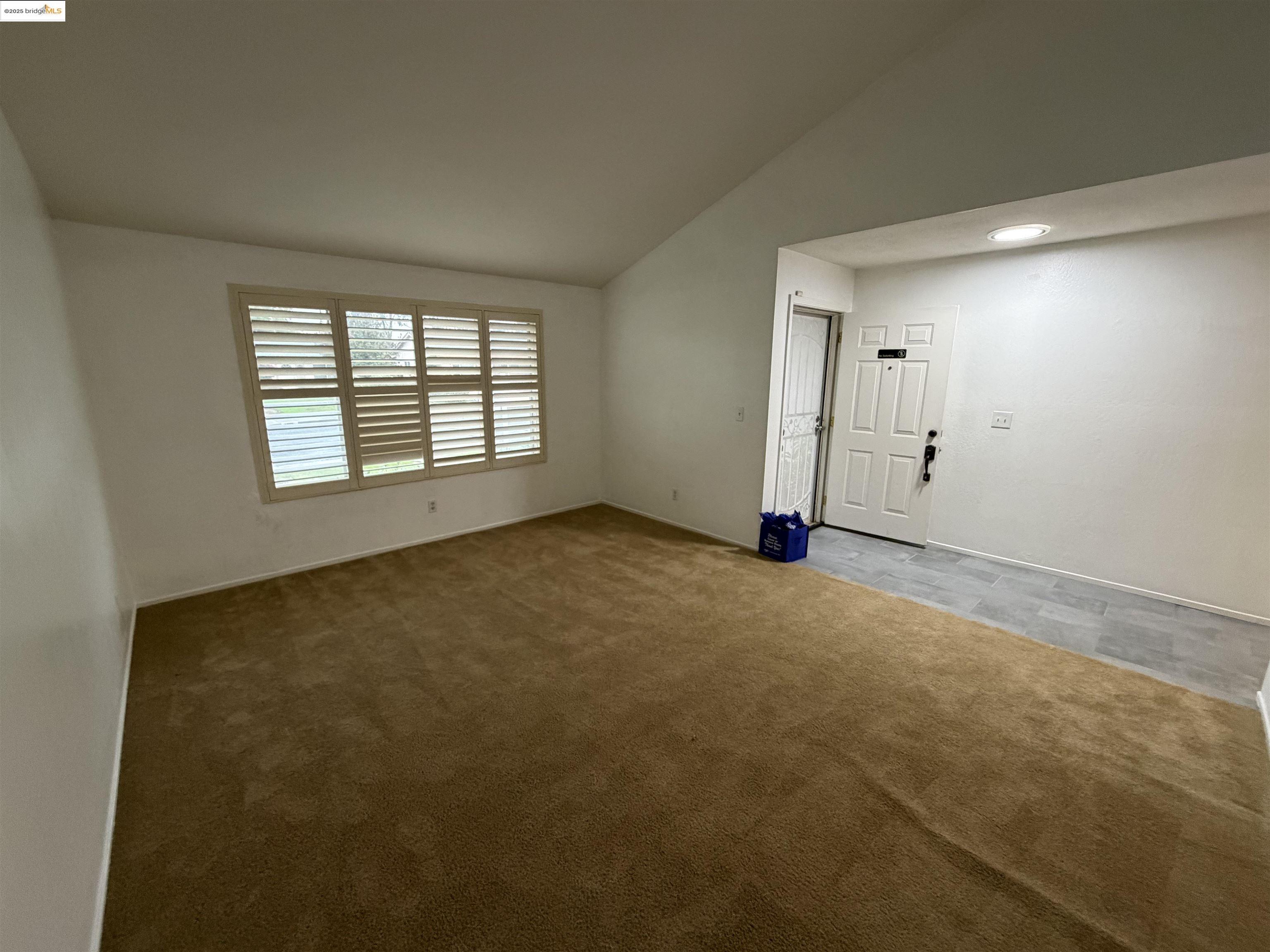 Detail Gallery Image 3 of 22 For 2208 Hamlin Dr, Antioch,  CA 94509 - 4 Beds | 2 Baths