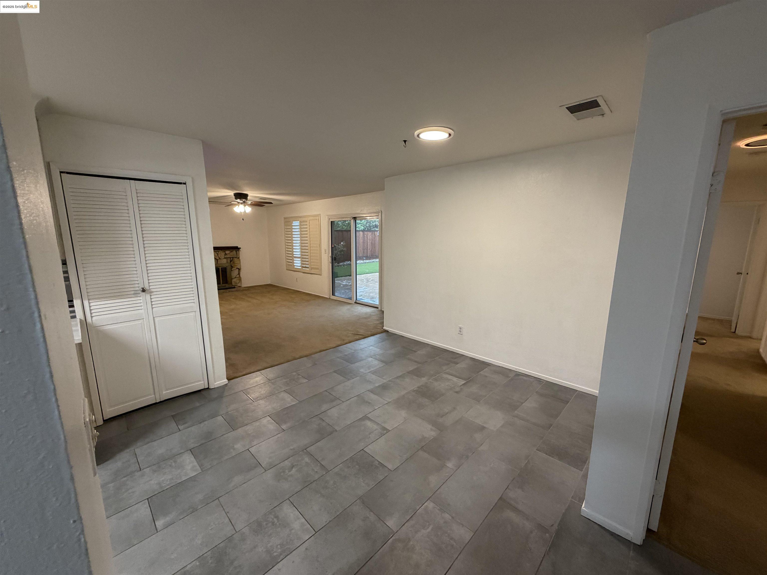 Detail Gallery Image 5 of 22 For 2208 Hamlin Dr, Antioch,  CA 94509 - 4 Beds | 2 Baths