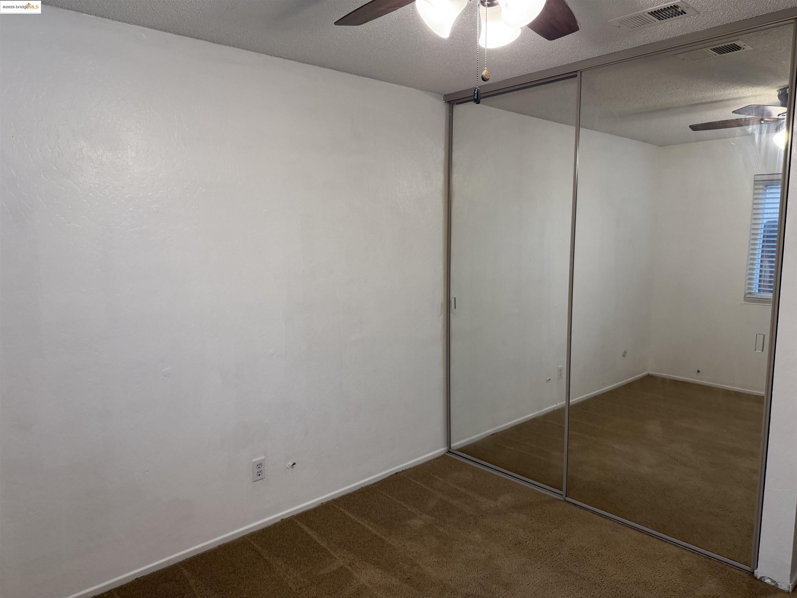 Detail Gallery Image 8 of 22 For 2208 Hamlin Dr, Antioch,  CA 94509 - 4 Beds | 2 Baths