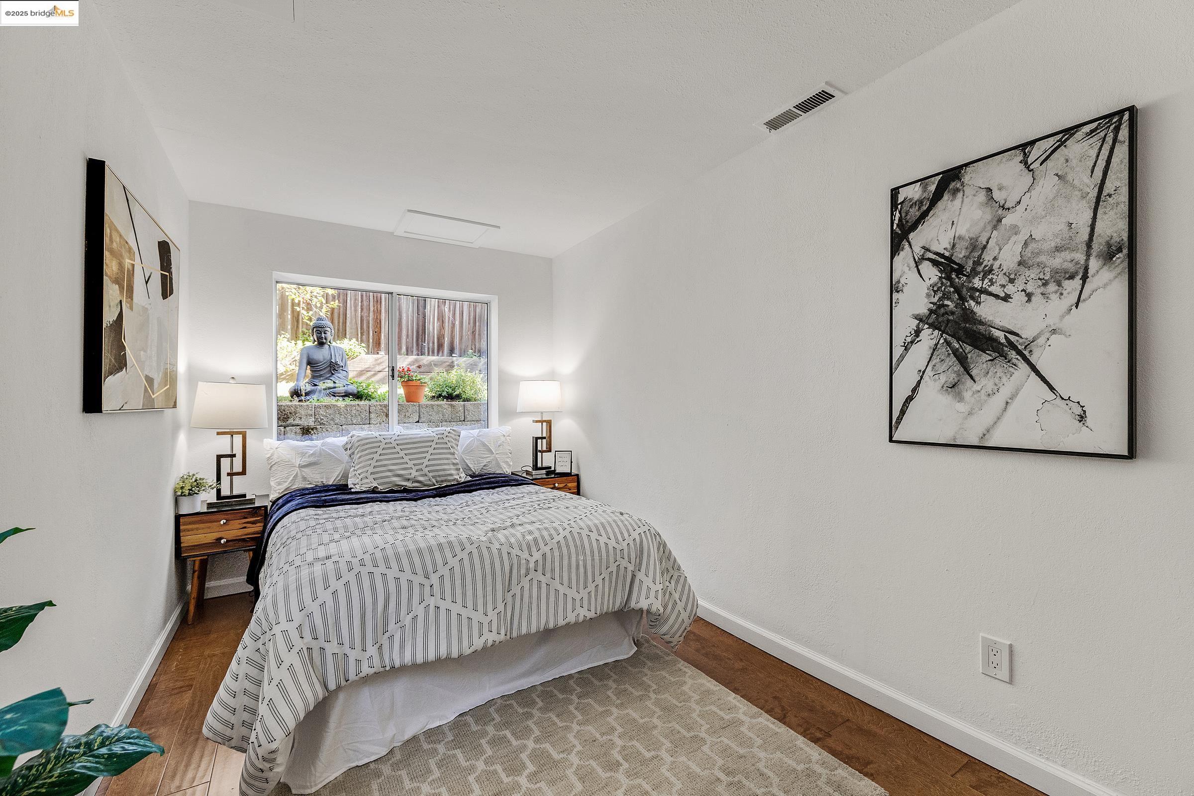 Detail Gallery Image 26 of 49 For 7554 Sunkist Dr, Oakland,  CA 94605 - 3 Beds | 2 Baths