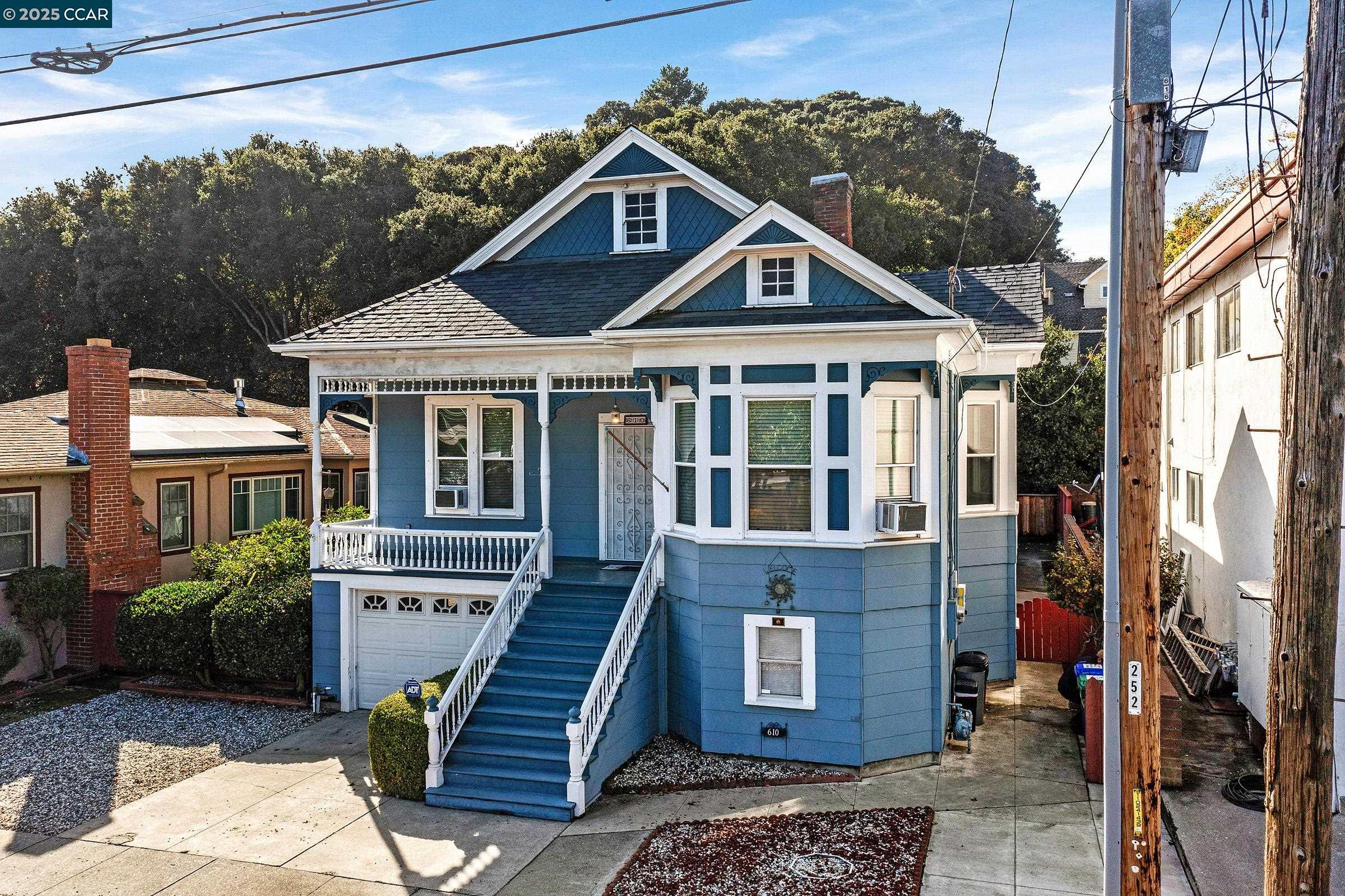 Detail Gallery Image 2 of 41 For 610 Quinan St, Pinole,  CA 94564 - 2 Beds | 1/1 Baths