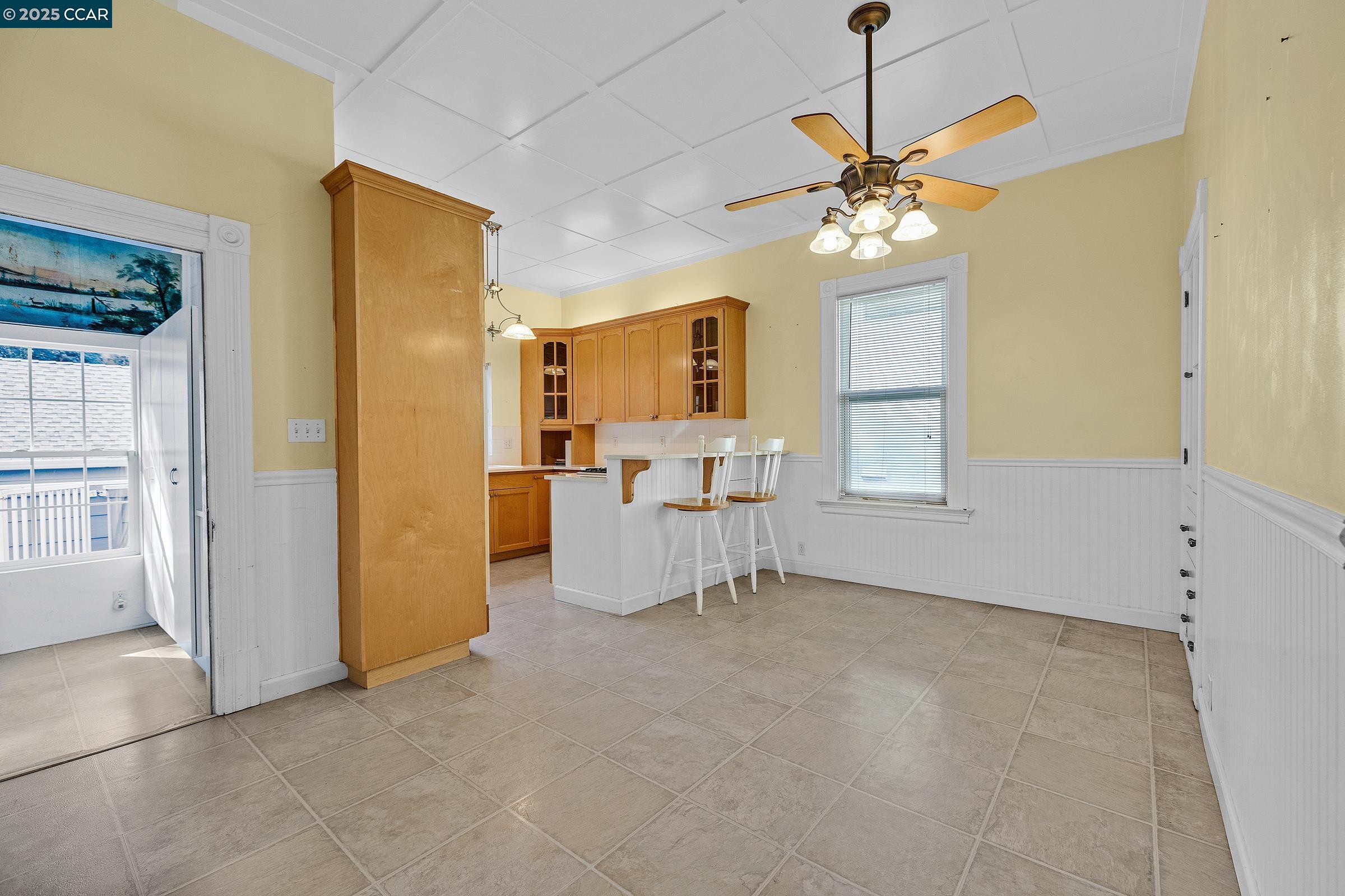 Detail Gallery Image 15 of 41 For 610 Quinan St, Pinole,  CA 94564 - 2 Beds | 1/1 Baths