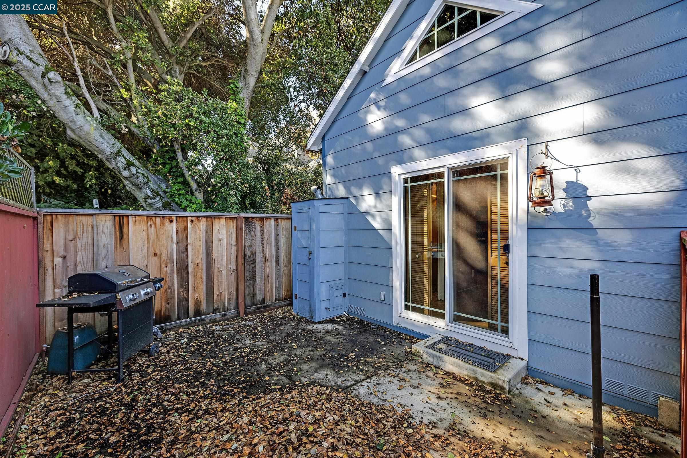 Detail Gallery Image 29 of 42 For 610 Quinan St, Pinole,  CA 94564 - 2 Beds | 1/1 Baths