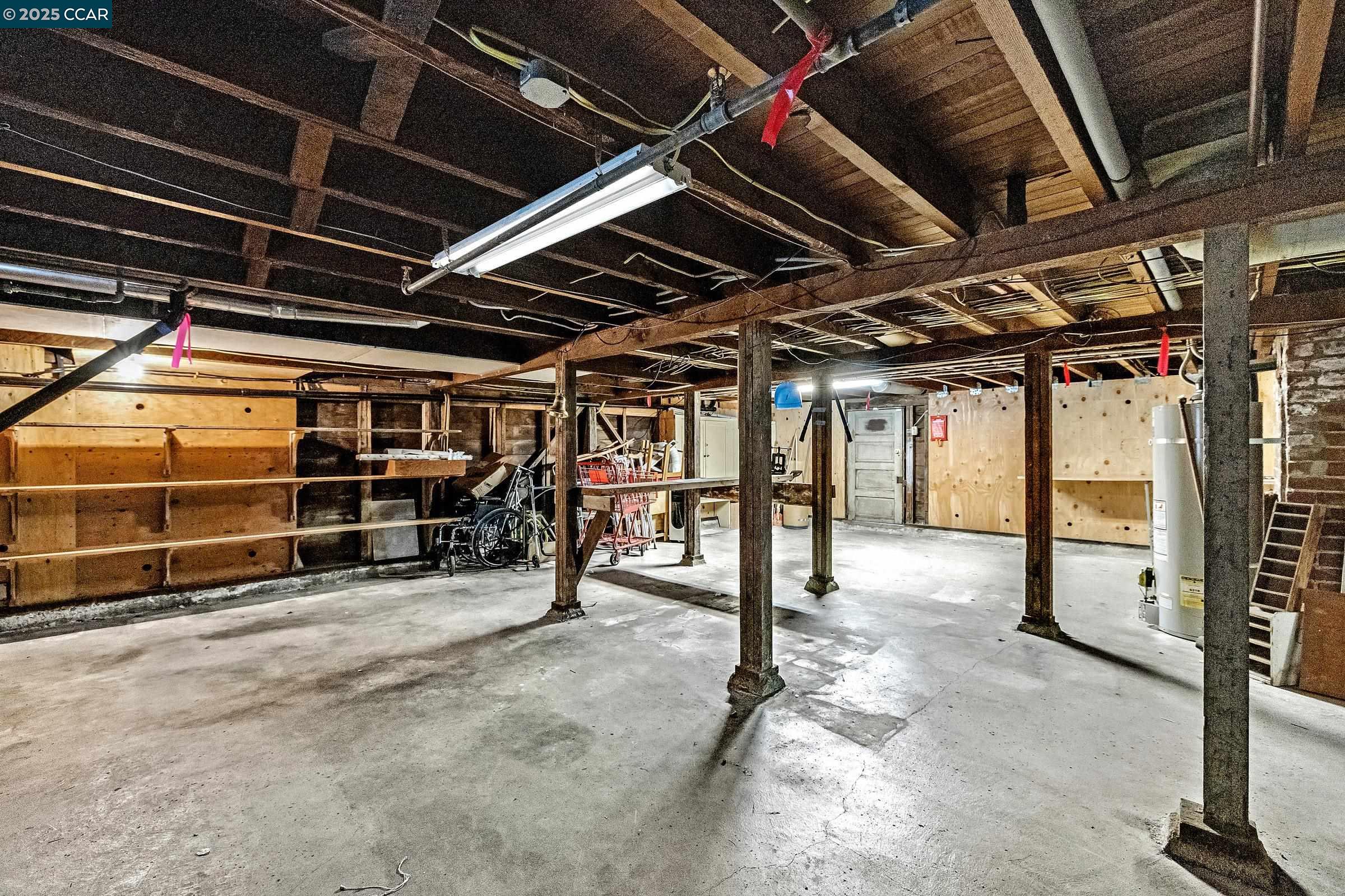 Detail Gallery Image 32 of 42 For 610 Quinan St, Pinole,  CA 94564 - 2 Beds | 1/1 Baths