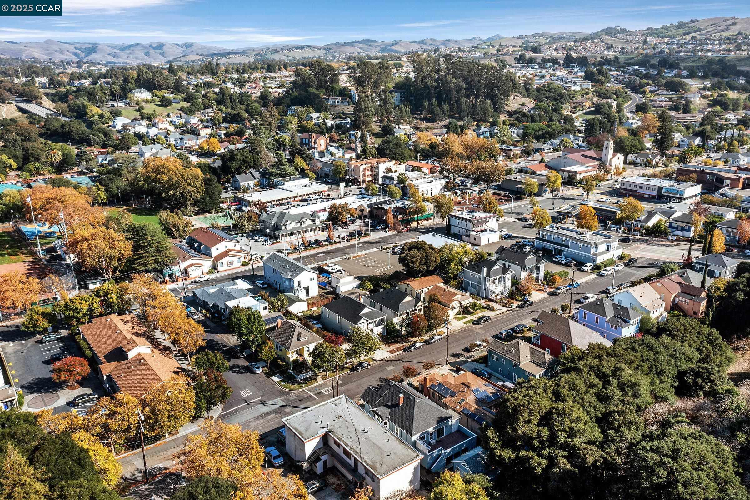 Detail Gallery Image 37 of 42 For 610 Quinan St, Pinole,  CA 94564 - 2 Beds | 1/1 Baths
