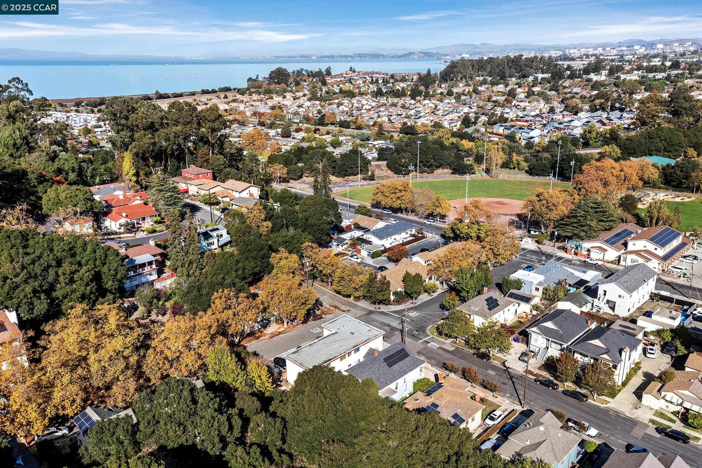 Detail Gallery Image 39 of 42 For 610 Quinan St, Pinole,  CA 94564 - 2 Beds | 1/1 Baths