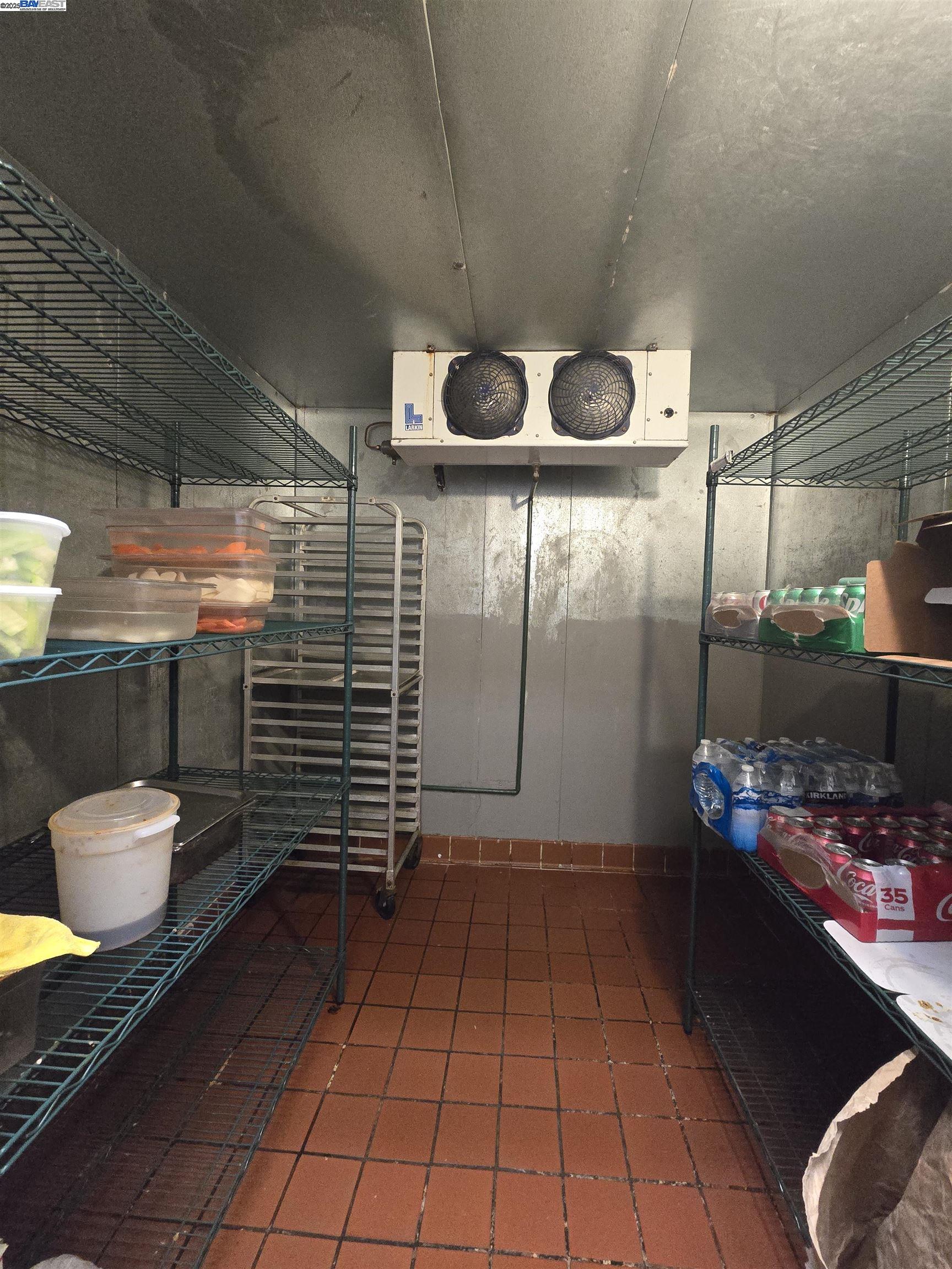 Detail Gallery Image 8 of 15 For , Oakland,  CA 94607 - – Beds | – Baths