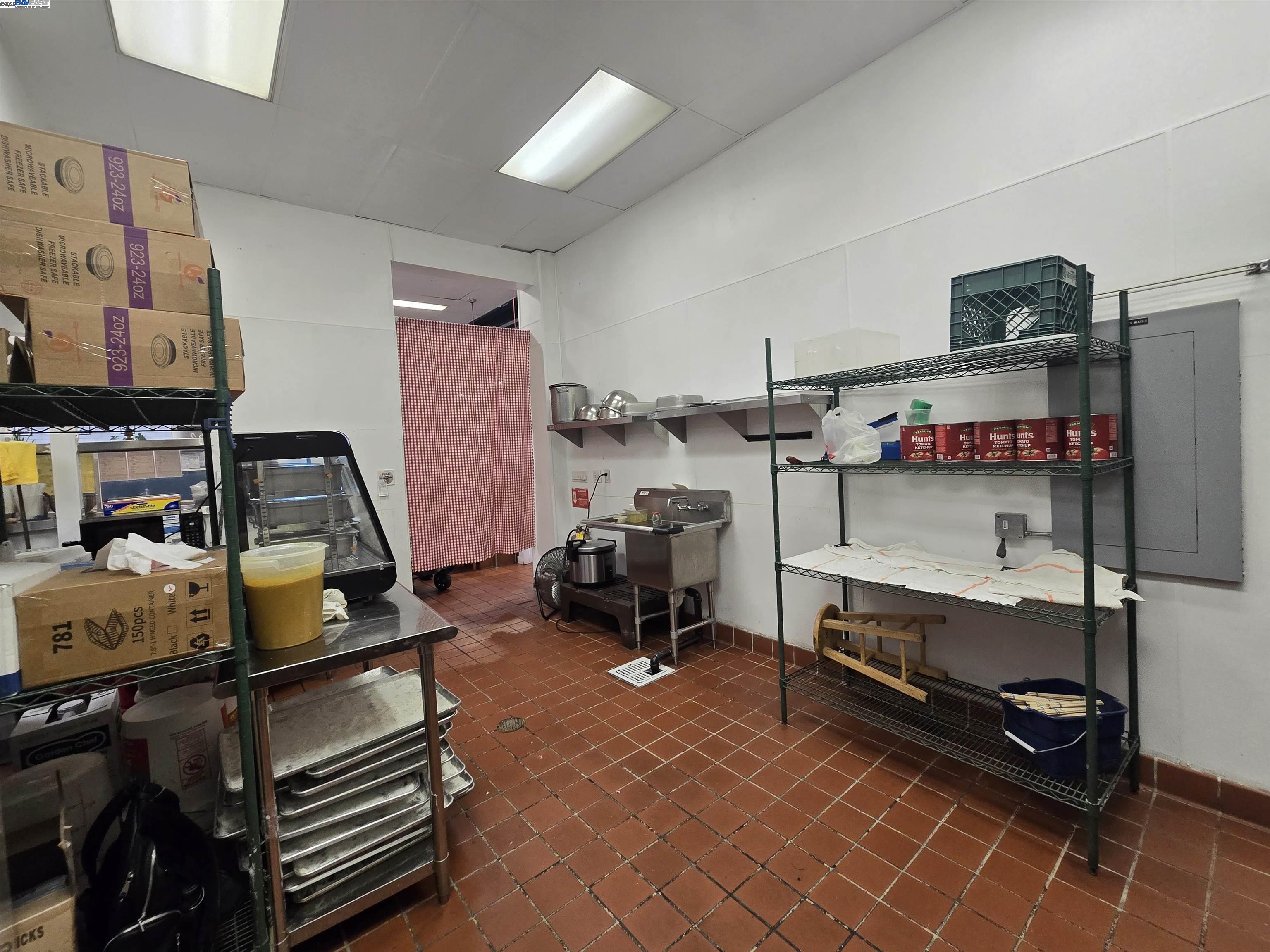 Detail Gallery Image 9 of 15 For , Oakland,  CA 94607 - – Beds | – Baths