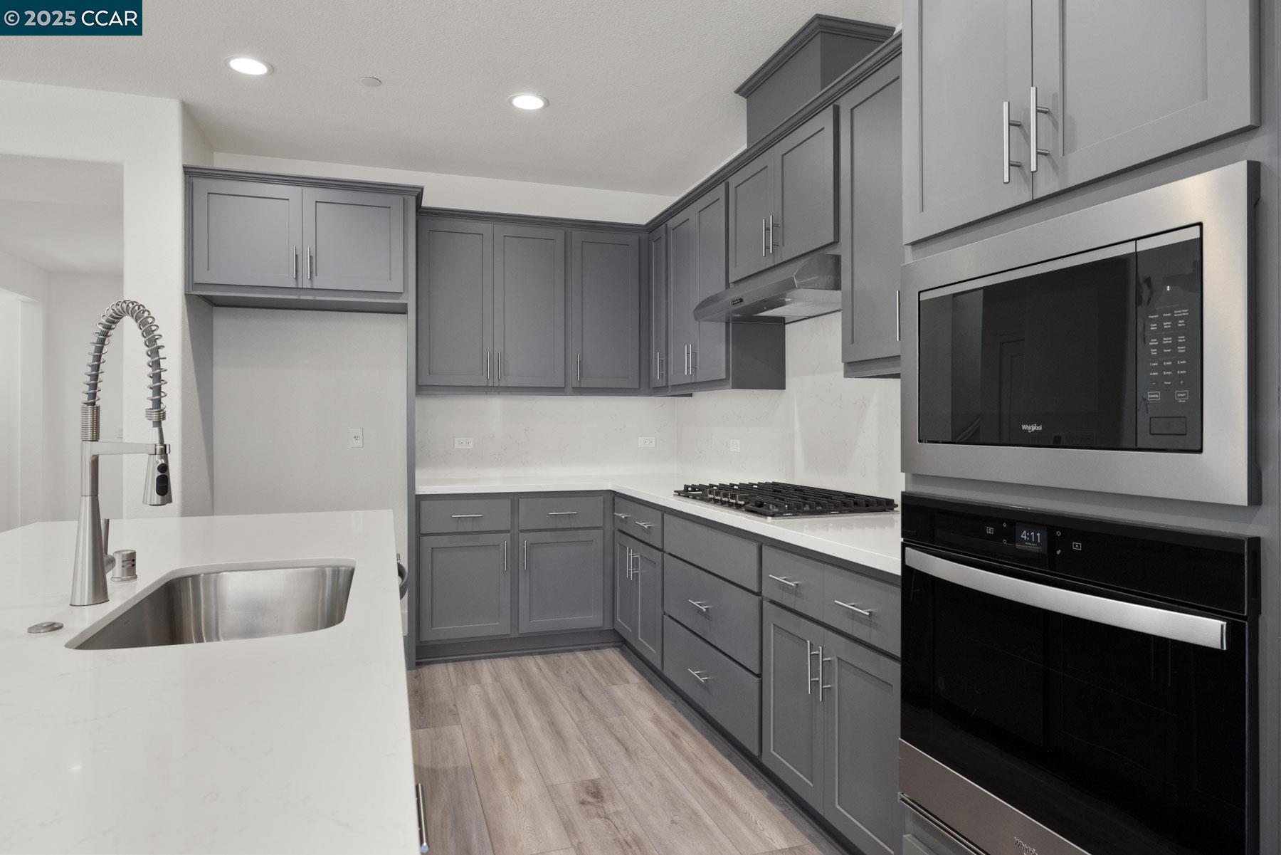 Detail Gallery Image 13 of 33 For 109 Bodega Drive, Lodi,  CA 95240-0000 - 4 Beds | 2/1 Baths