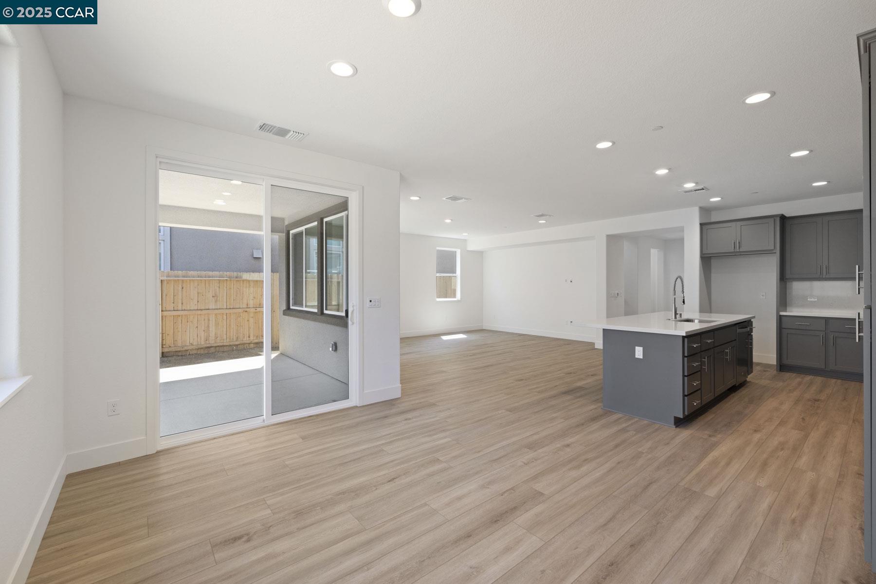 Detail Gallery Image 18 of 33 For 109 Bodega Drive, Lodi,  CA 95240-0000 - 4 Beds | 2/1 Baths