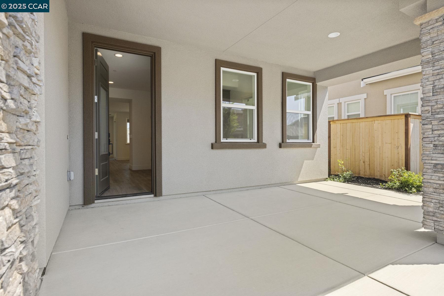 Detail Gallery Image 4 of 33 For 109 Bodega Drive, Lodi,  CA 95240-0000 - 4 Beds | 2/1 Baths