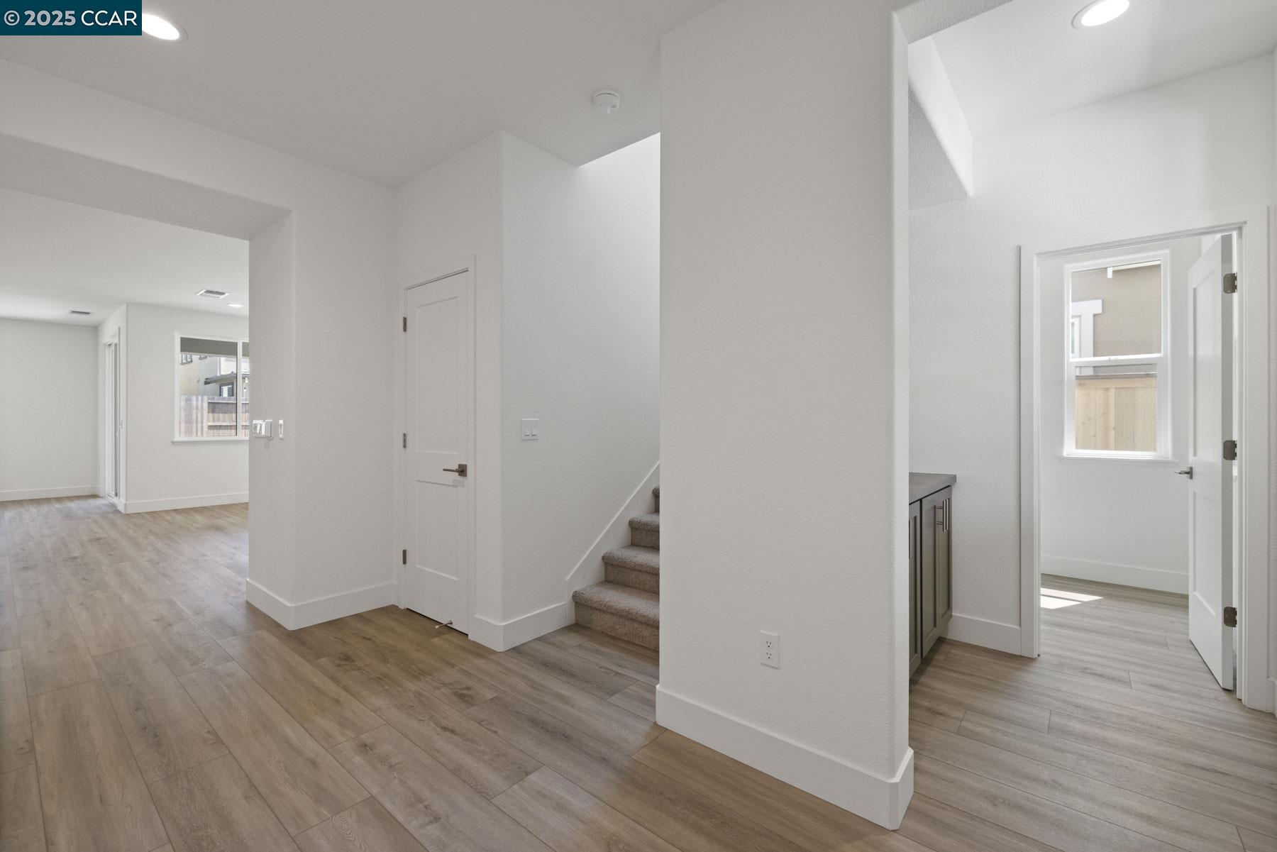 Detail Gallery Image 5 of 33 For 109 Bodega Drive, Lodi,  CA 95240-0000 - 4 Beds | 2/1 Baths