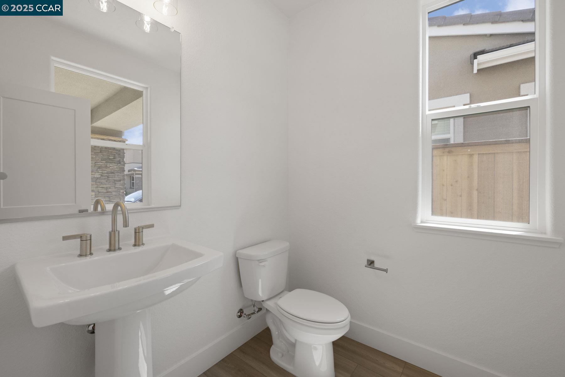 Detail Gallery Image 6 of 33 For 109 Bodega Drive, Lodi,  CA 95240-0000 - 4 Beds | 2/1 Baths