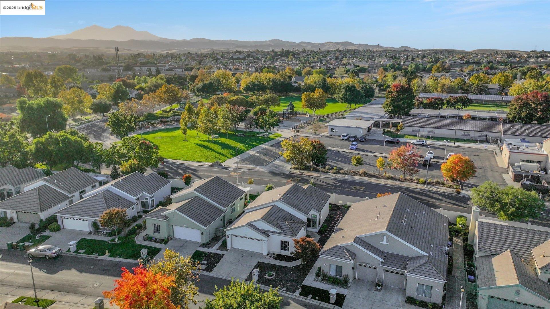 Detail Gallery Image 32 of 44 For 1898 Crispin Dr, Brentwood,  CA 94513 - 2 Beds | 2 Baths