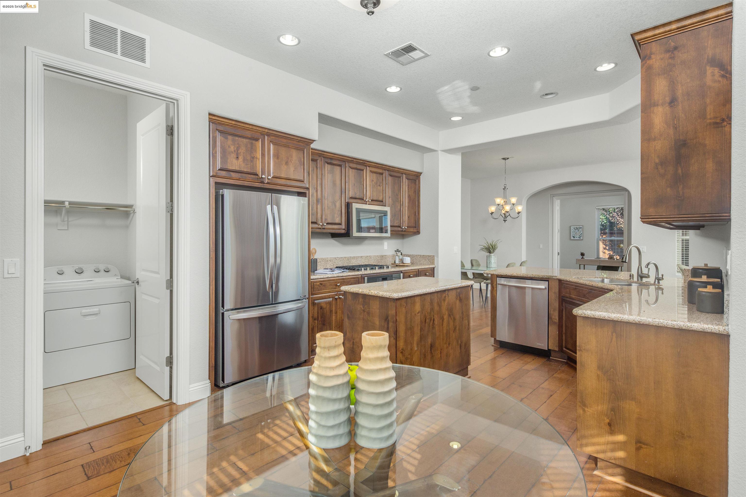 Detail Gallery Image 12 of 29 For 1641 Chianti Ln, Brentwood,  CA 94513 - 2 Beds | 2 Baths