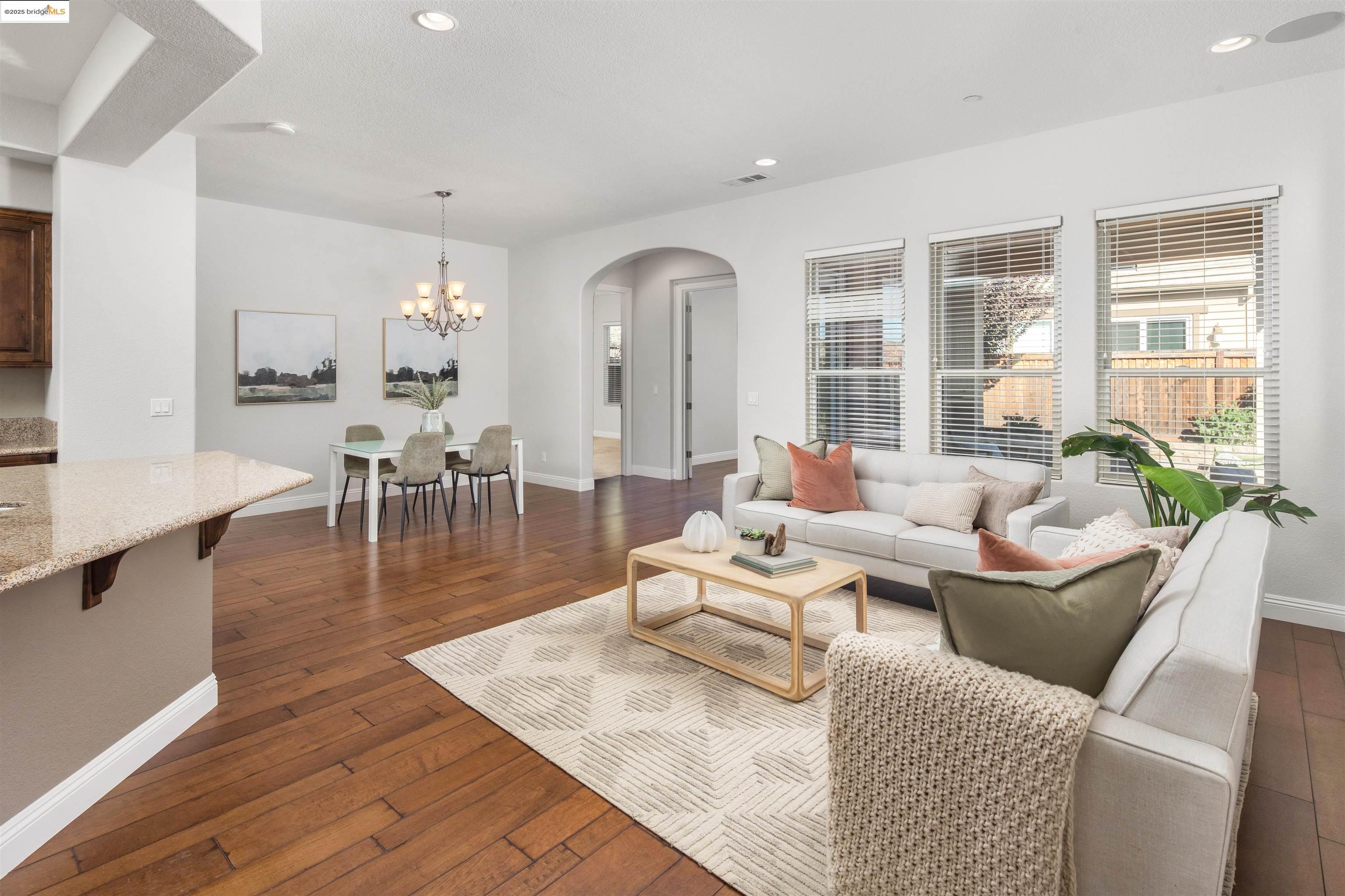 Detail Gallery Image 4 of 29 For 1641 Chianti Ln, Brentwood,  CA 94513 - 2 Beds | 2 Baths