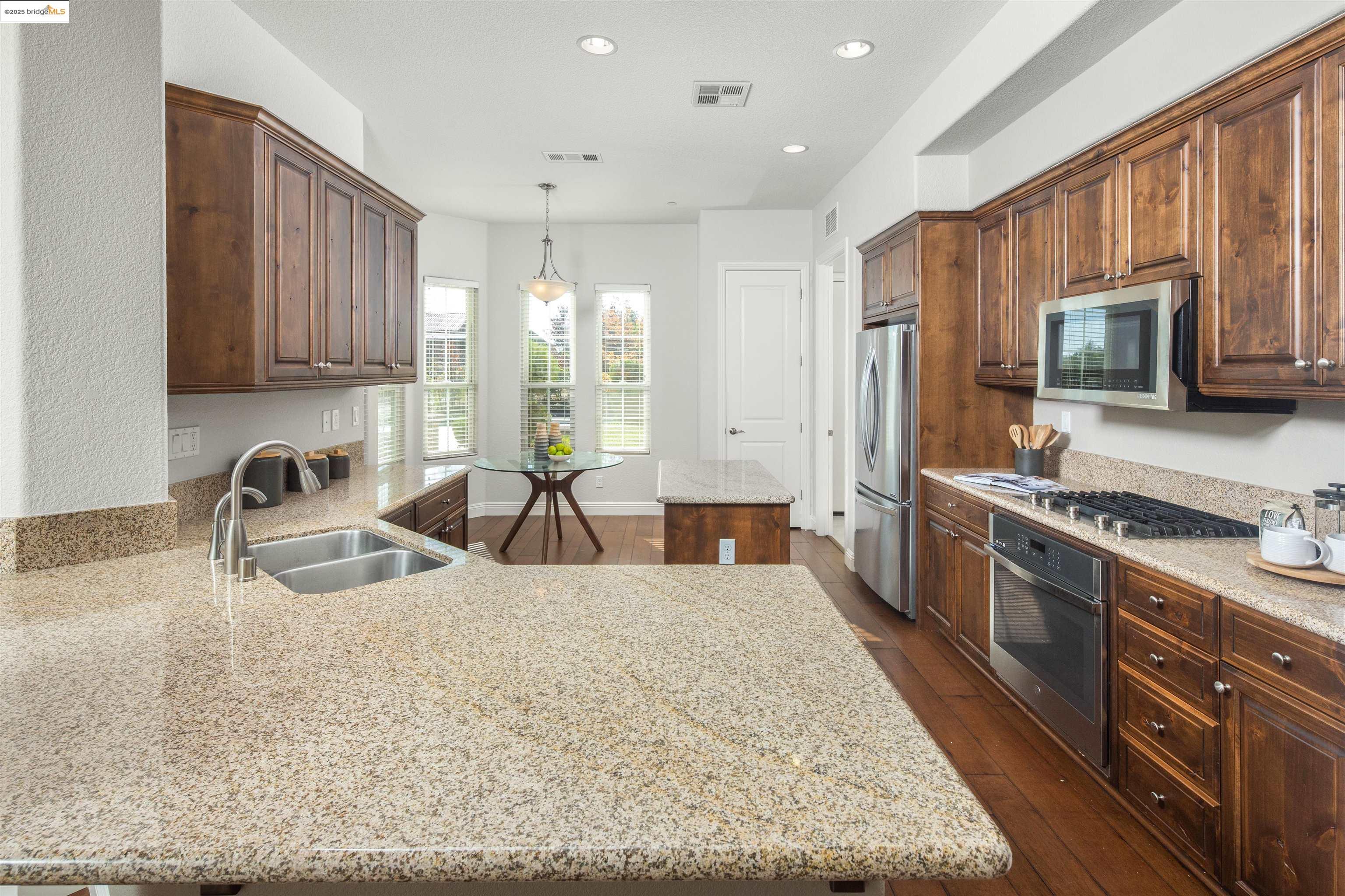 Detail Gallery Image 8 of 29 For 1641 Chianti Ln, Brentwood,  CA 94513 - 2 Beds | 2 Baths