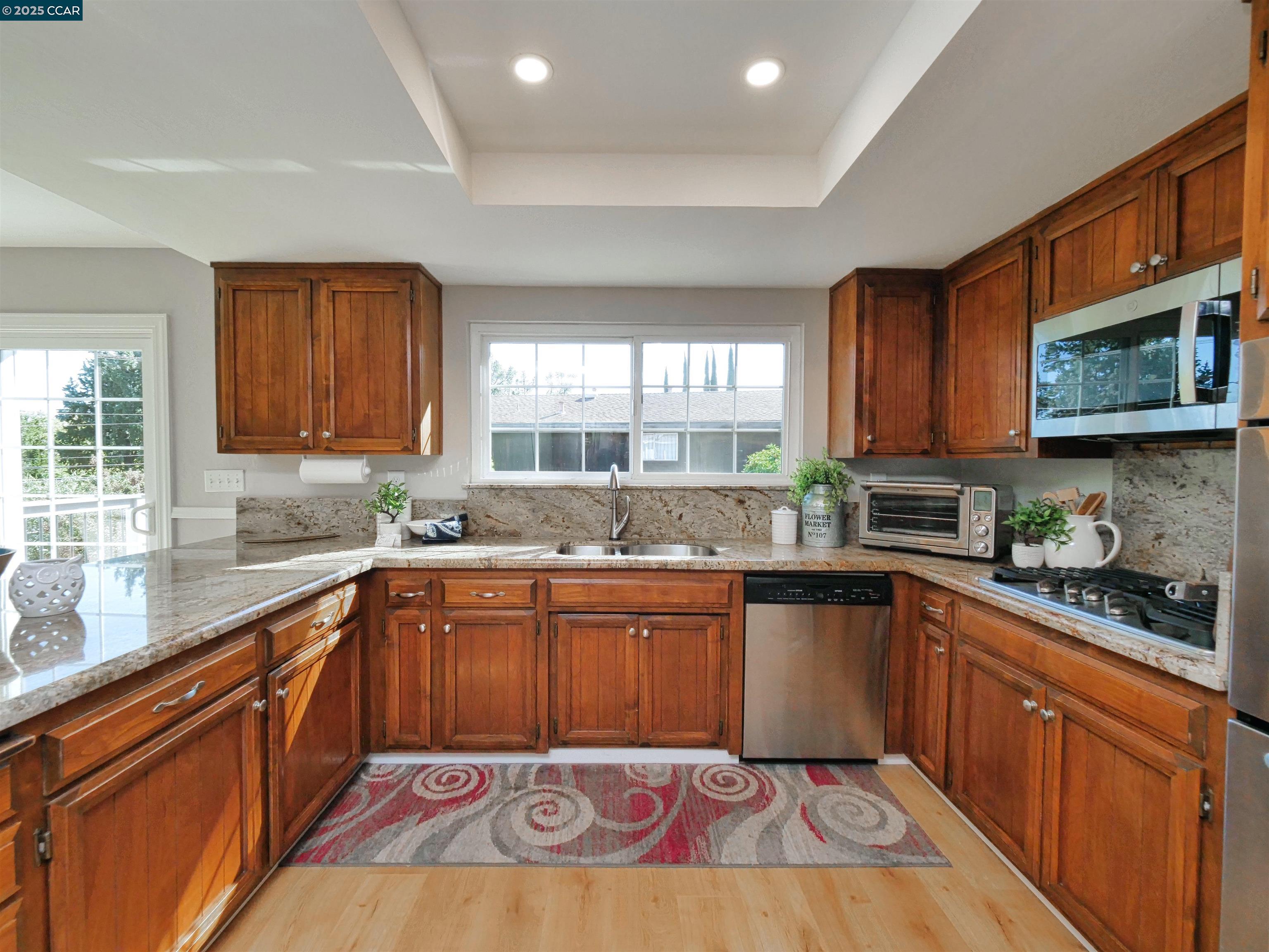 Detail Gallery Image 16 of 60 For 4044 Cowell Road, Concord,  CA 94521 - 5 Beds | 3 Baths