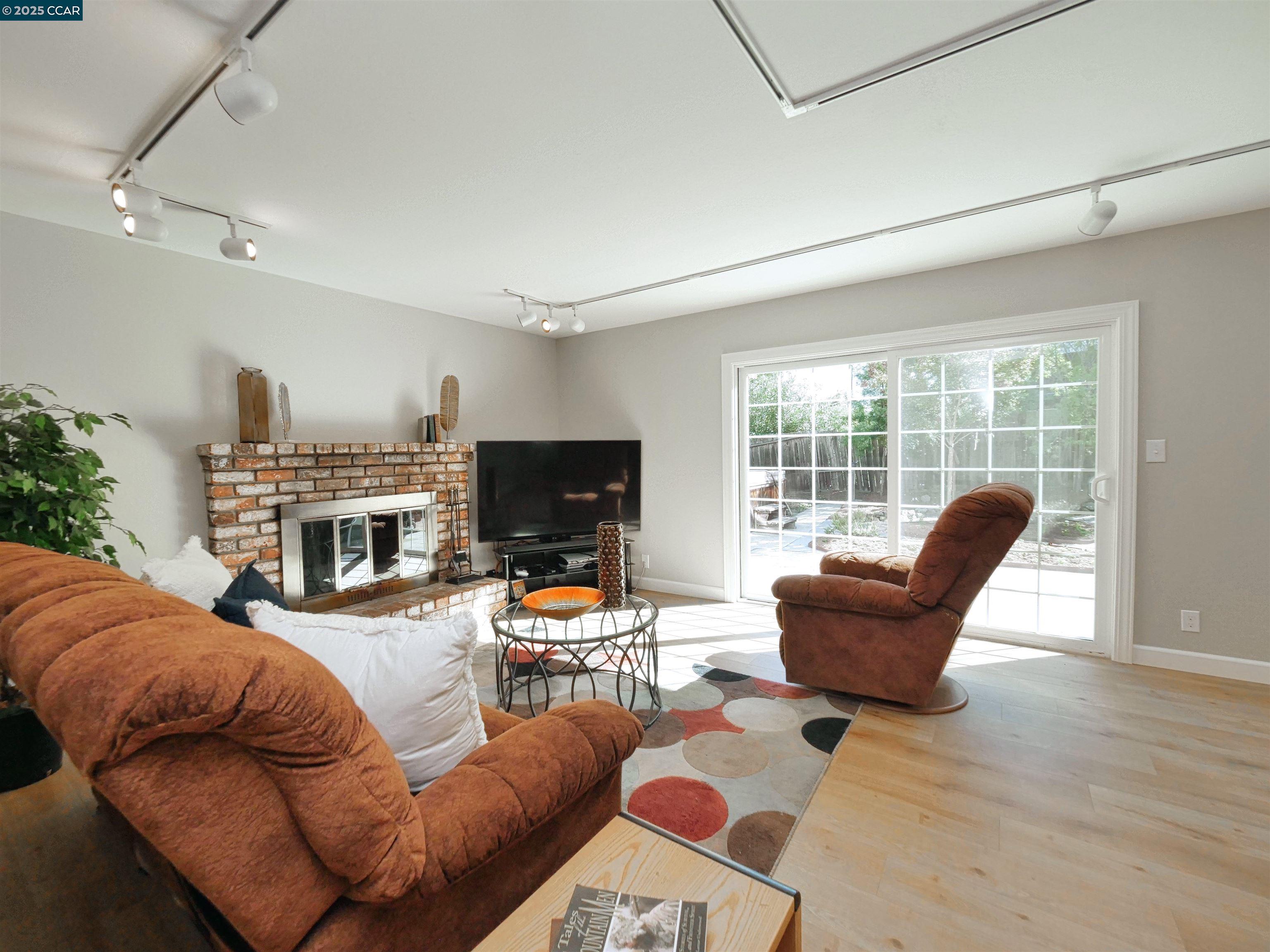 Detail Gallery Image 26 of 60 For 4044 Cowell Road, Concord,  CA 94521 - 5 Beds | 3 Baths