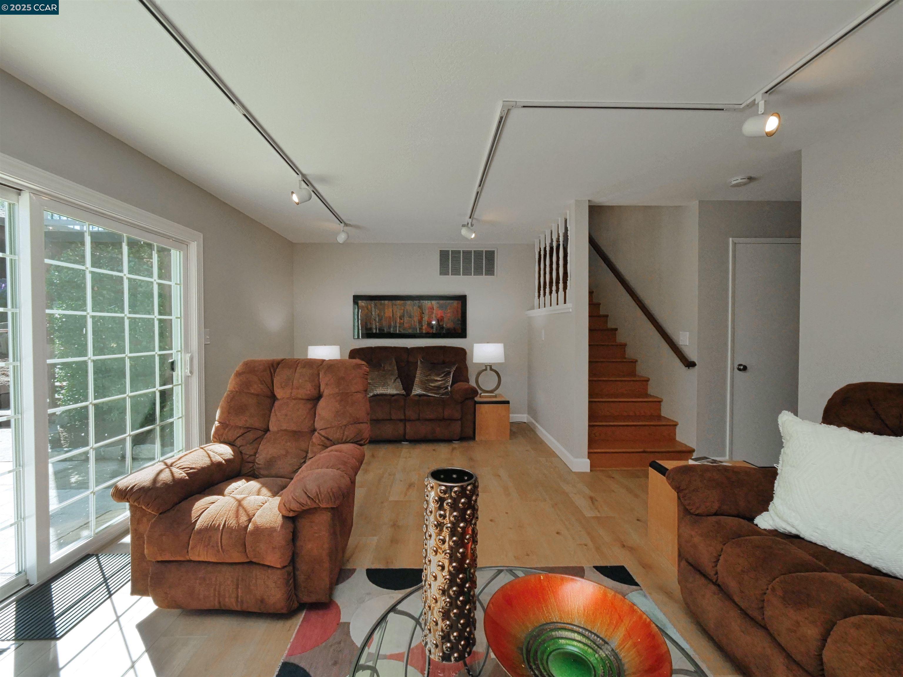 Detail Gallery Image 27 of 60 For 4044 Cowell Road, Concord,  CA 94521 - 5 Beds | 3 Baths