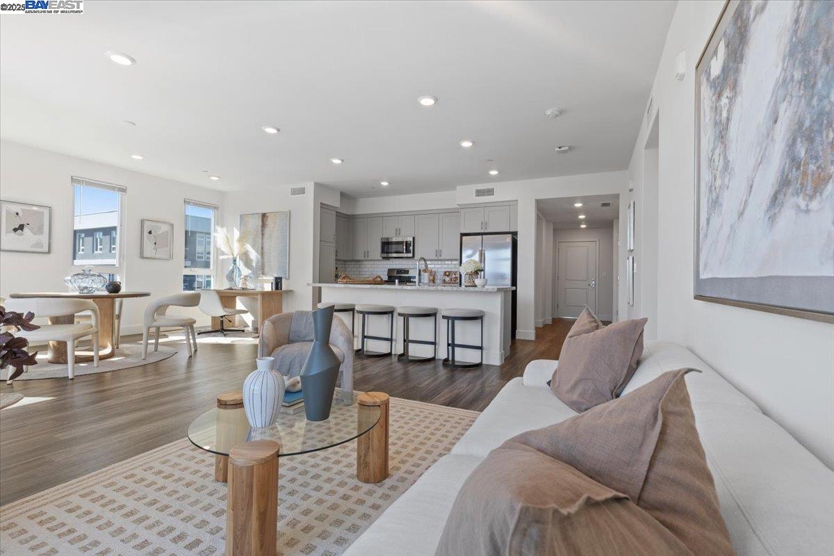 Detail Gallery Image 2 of 57 For 5925 Charlotte Dr #334,  San Jose,  CA 95123 - 2 Beds | 2 Baths