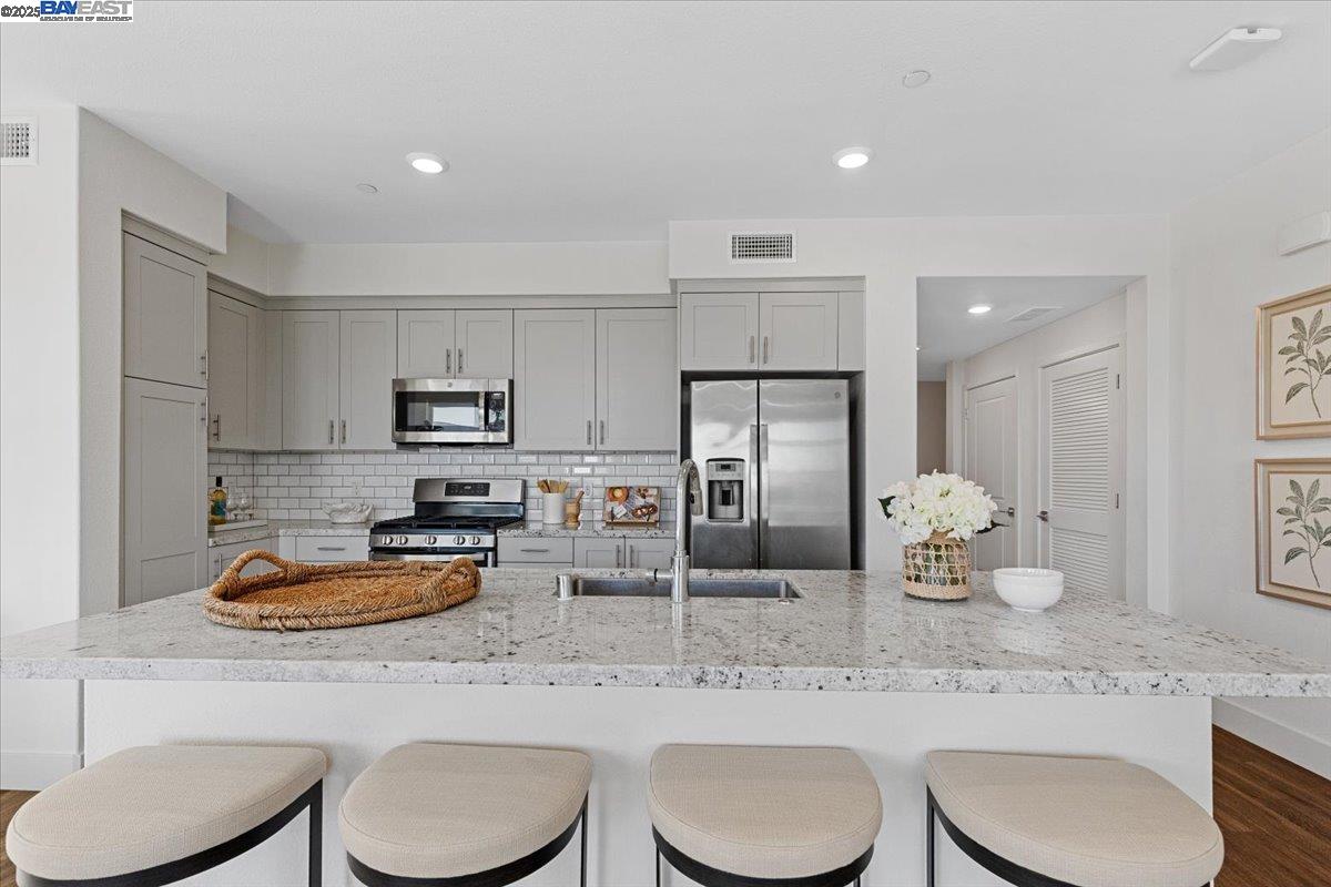 Detail Gallery Image 12 of 57 For 5925 Charlotte Dr #334,  San Jose,  CA 95123 - 2 Beds | 2 Baths