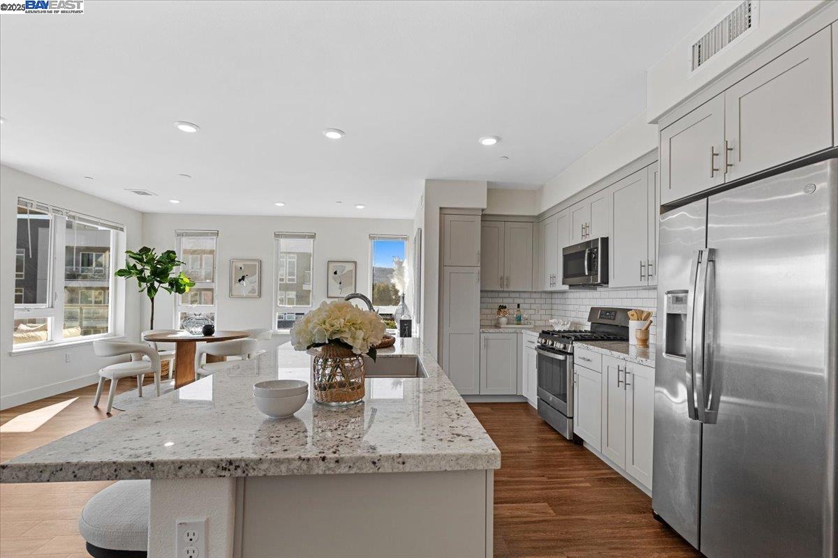 Detail Gallery Image 9 of 57 For 5925 Charlotte Dr #334,  San Jose,  CA 95123 - 2 Beds | 2 Baths