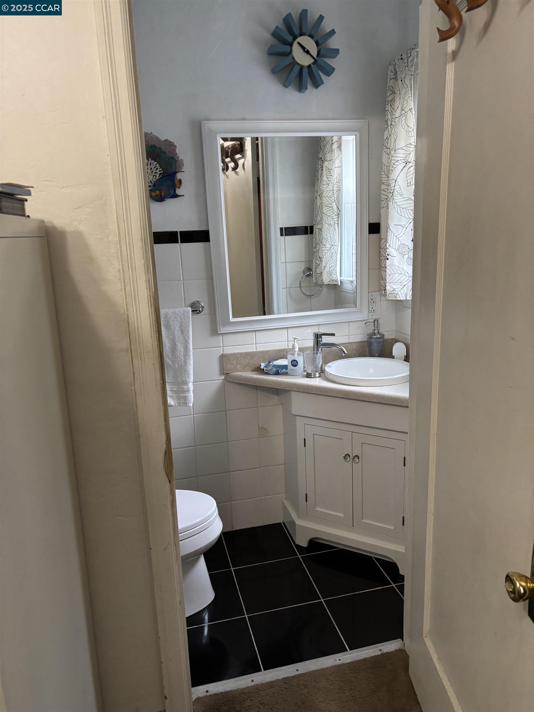 Detail Gallery Image 12 of 22 For 500 Pershing Drive, San Leandro,  CA 94577 - 3 Beds | 1/1 Baths