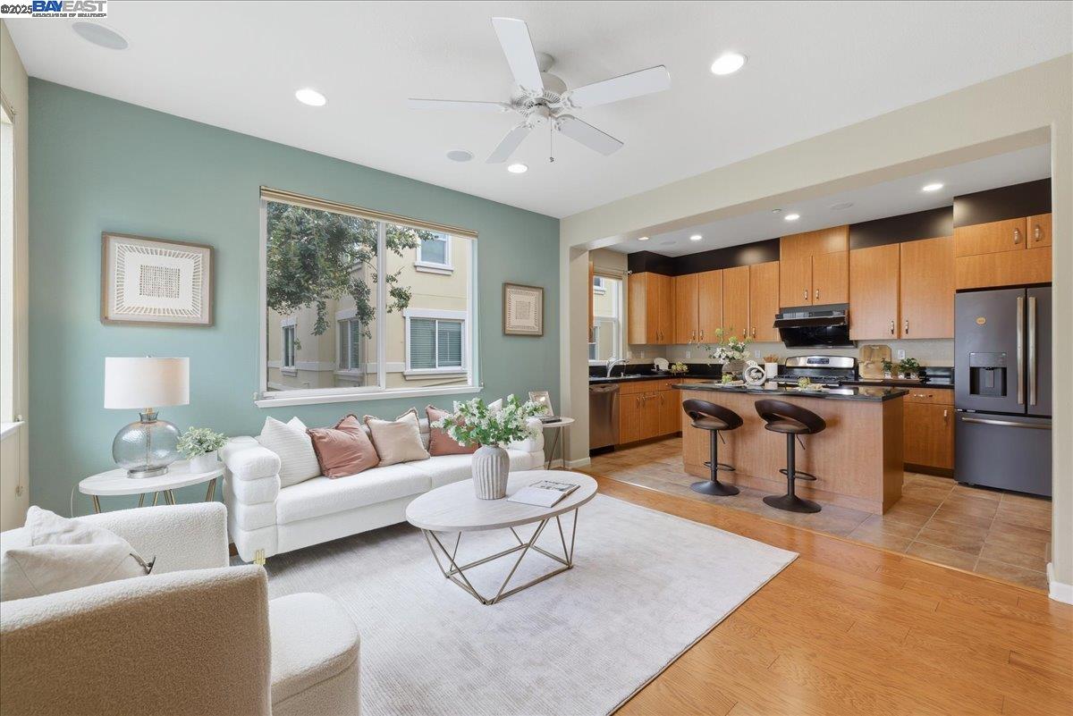 Detail Gallery Image 15 of 58 For 6586 Sierra Ln, Dublin,  CA 94568 - 3 Beds | 2/1 Baths